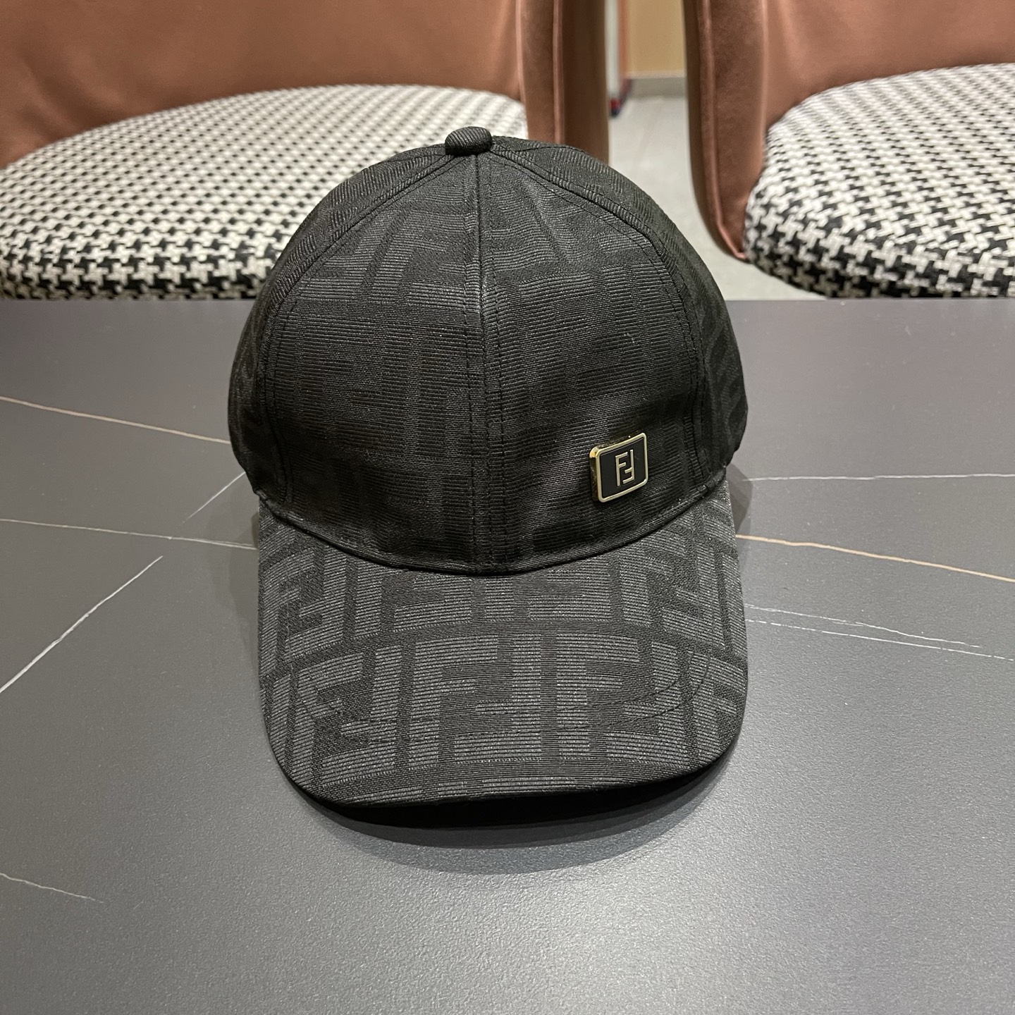 FENDI芬迪 2026老花系列棒球帽🧢 经典FF中古单品，气质穿搭单品，质量杠杠👍