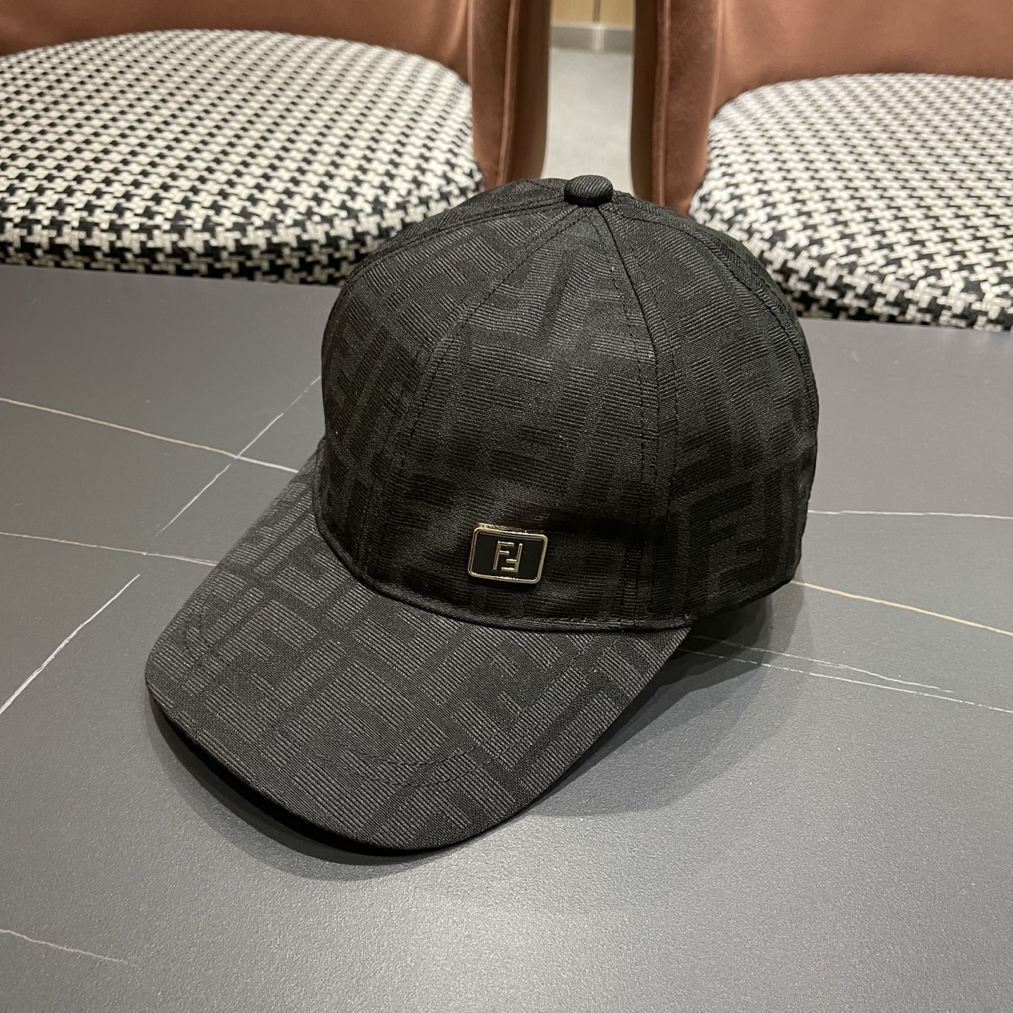 FENDI芬迪 2026老花系列棒球帽🧢 经典FF中古单品，气质穿搭单品，质量杠杠👍