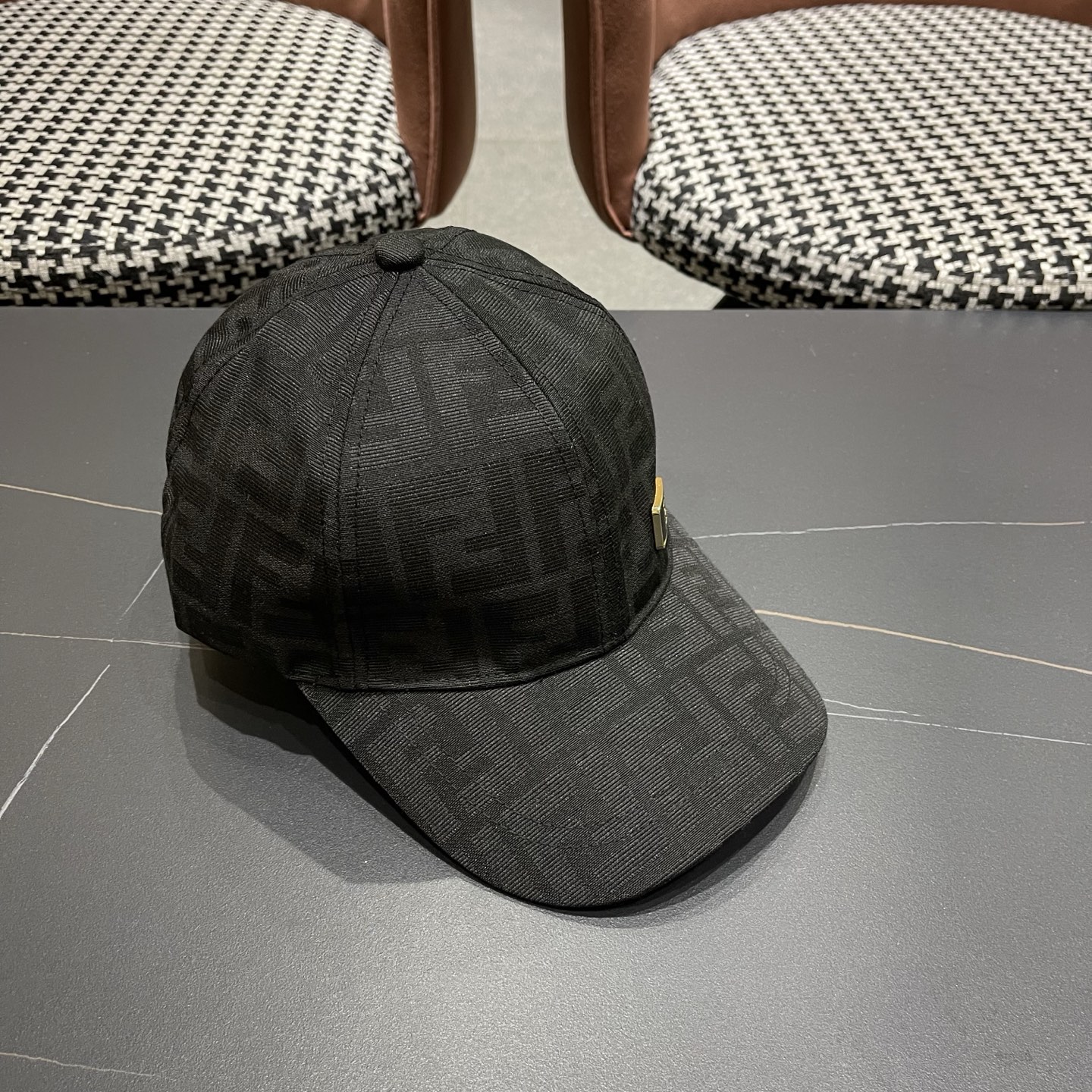 FENDI芬迪 2026老花系列棒球帽🧢 经典FF中古单品，气质穿搭单品，质量杠杠👍