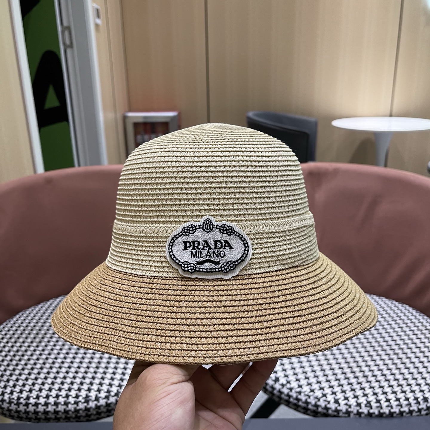 普拉达Prada 新款拼色草编水桶帽夏季出游透气遮阳帽子日系百搭草帽