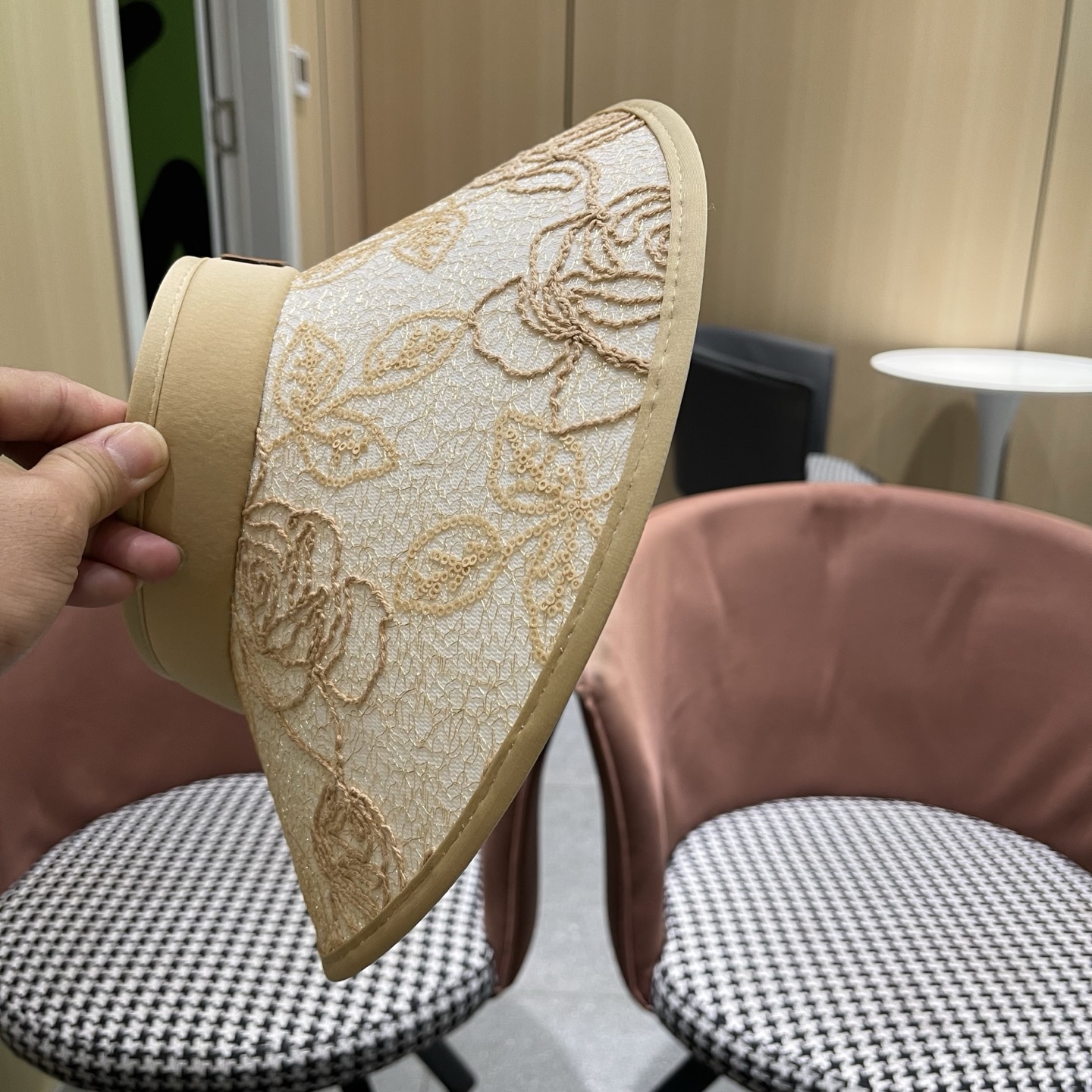 Dior迪奥 时尚蕾丝空顶帽女夏季海边度假大帽檐防晒遮阳帽加宽发箍帽骑车帽
