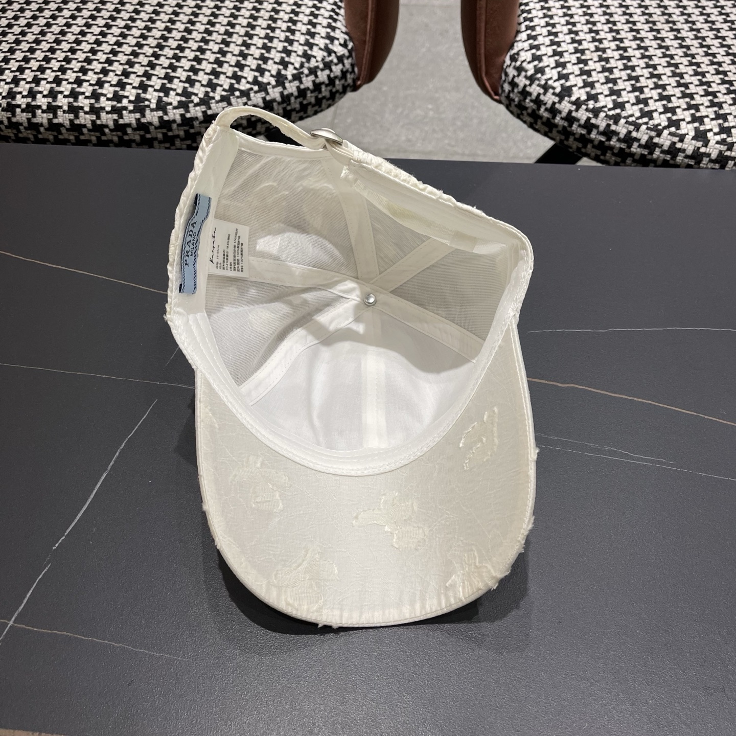 Prada普拉达 防晒遮阳帽国风新潮棒球帽显脸小气质缎面鸭舌帽