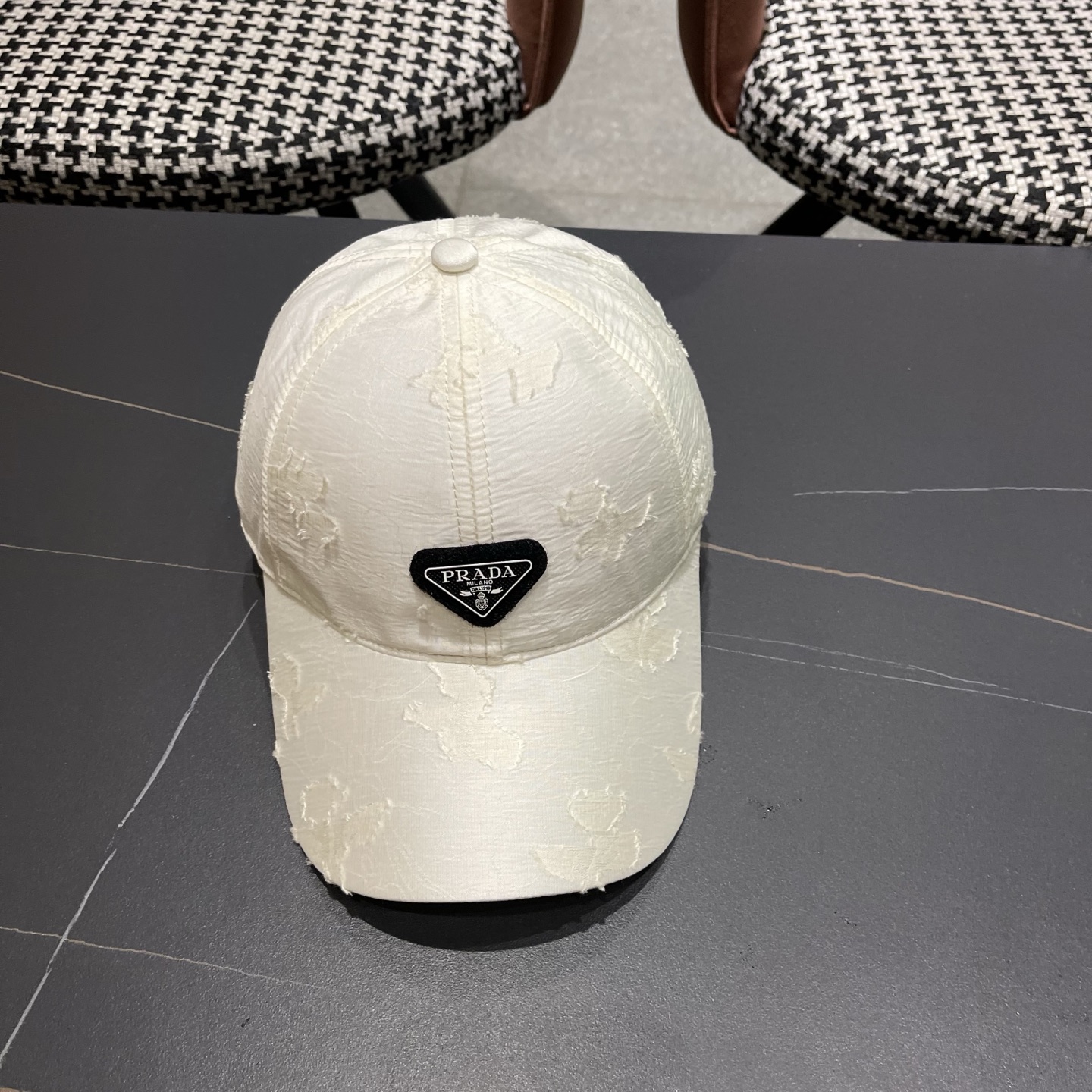 Prada普拉达 防晒遮阳帽国风新潮棒球帽显脸小气质缎面鸭舌帽