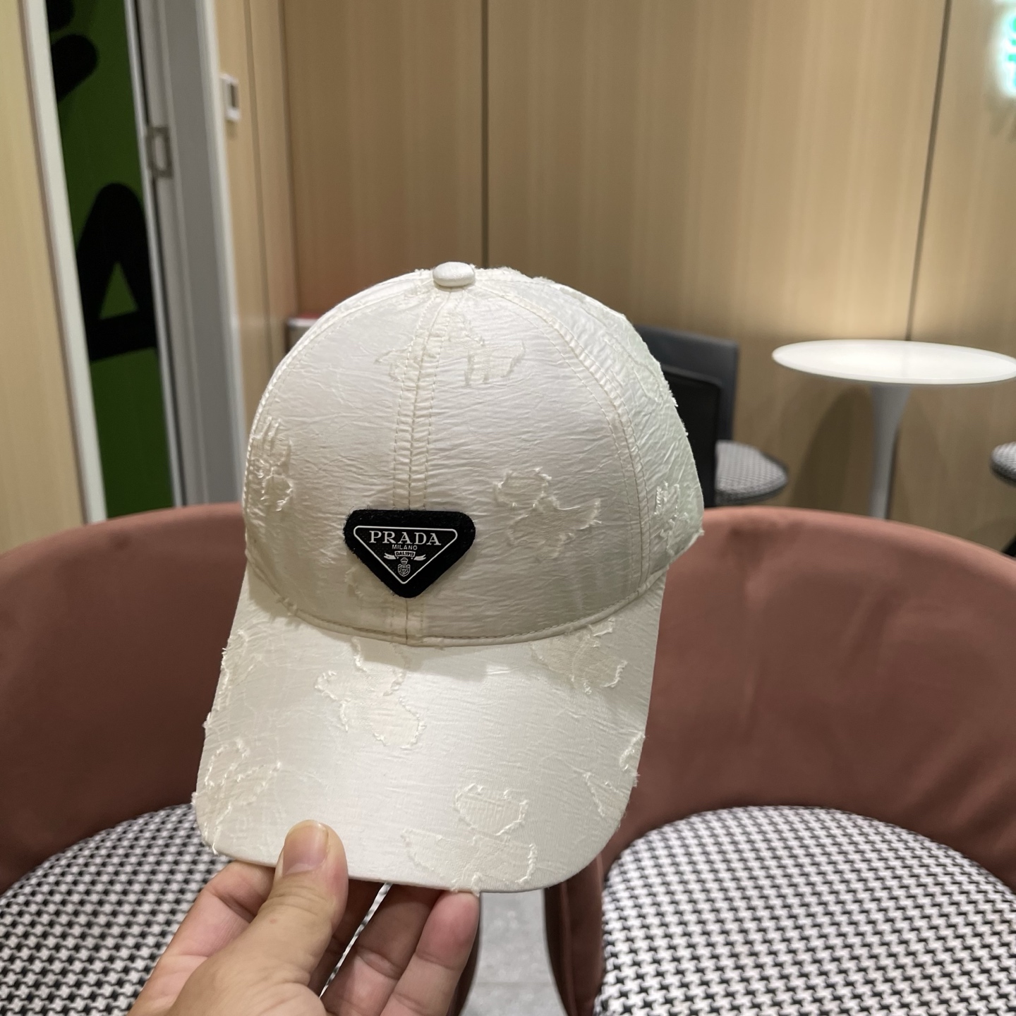 Prada普拉达 防晒遮阳帽国风新潮棒球帽显脸小气质缎面鸭舌帽