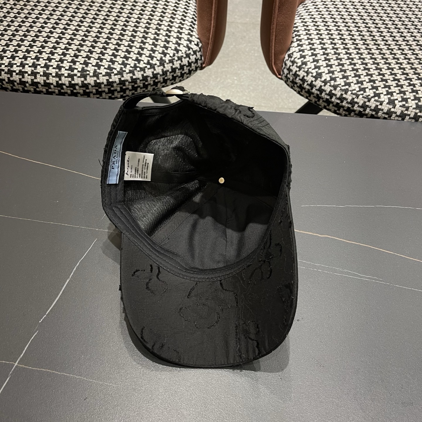 Prada普拉达 防晒遮阳帽国风新潮棒球帽显脸小气质缎面鸭舌帽