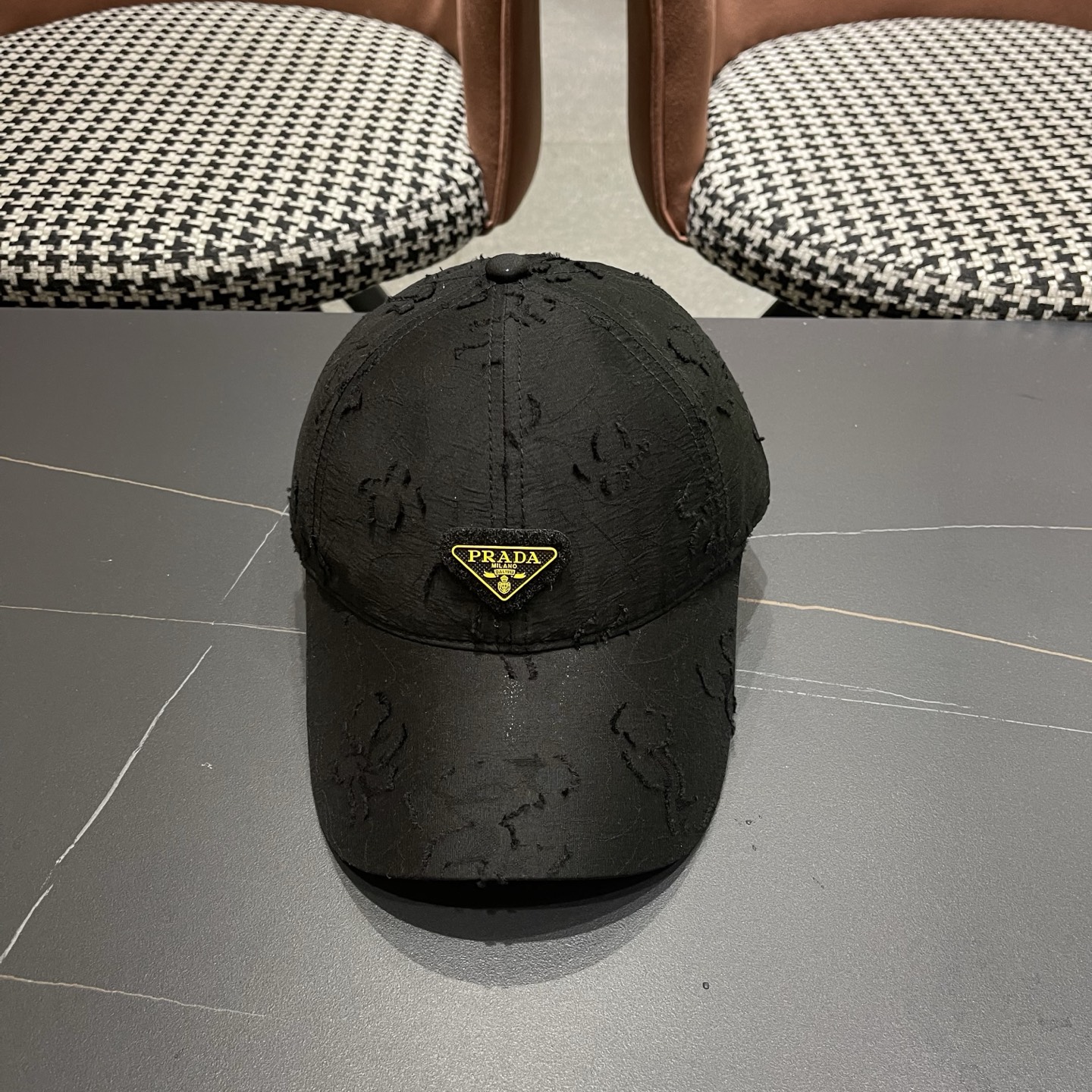 Prada普拉达 防晒遮阳帽国风新潮棒球帽显脸小气质缎面鸭舌帽