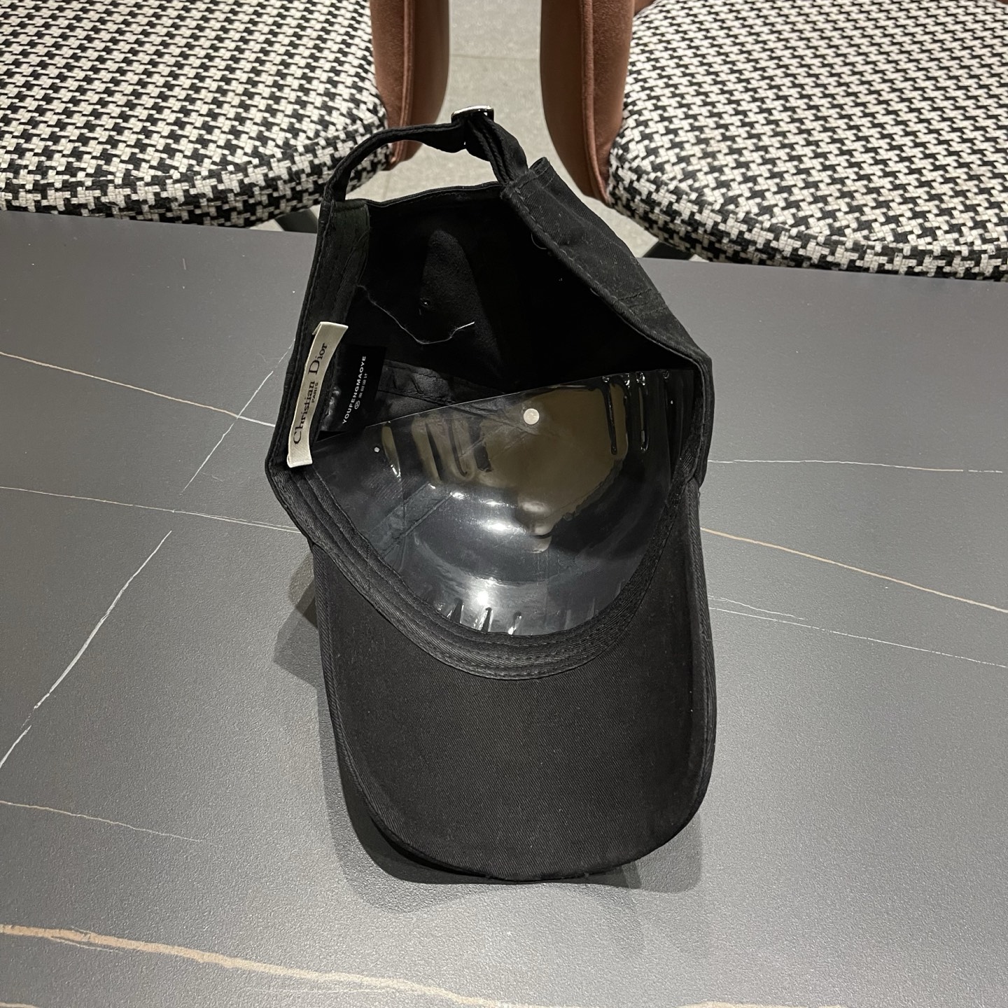Dior迪奥 三条杠宽檐运动风新款鸭舌帽女小众个性遮阳简约深顶显脸小棒球帽