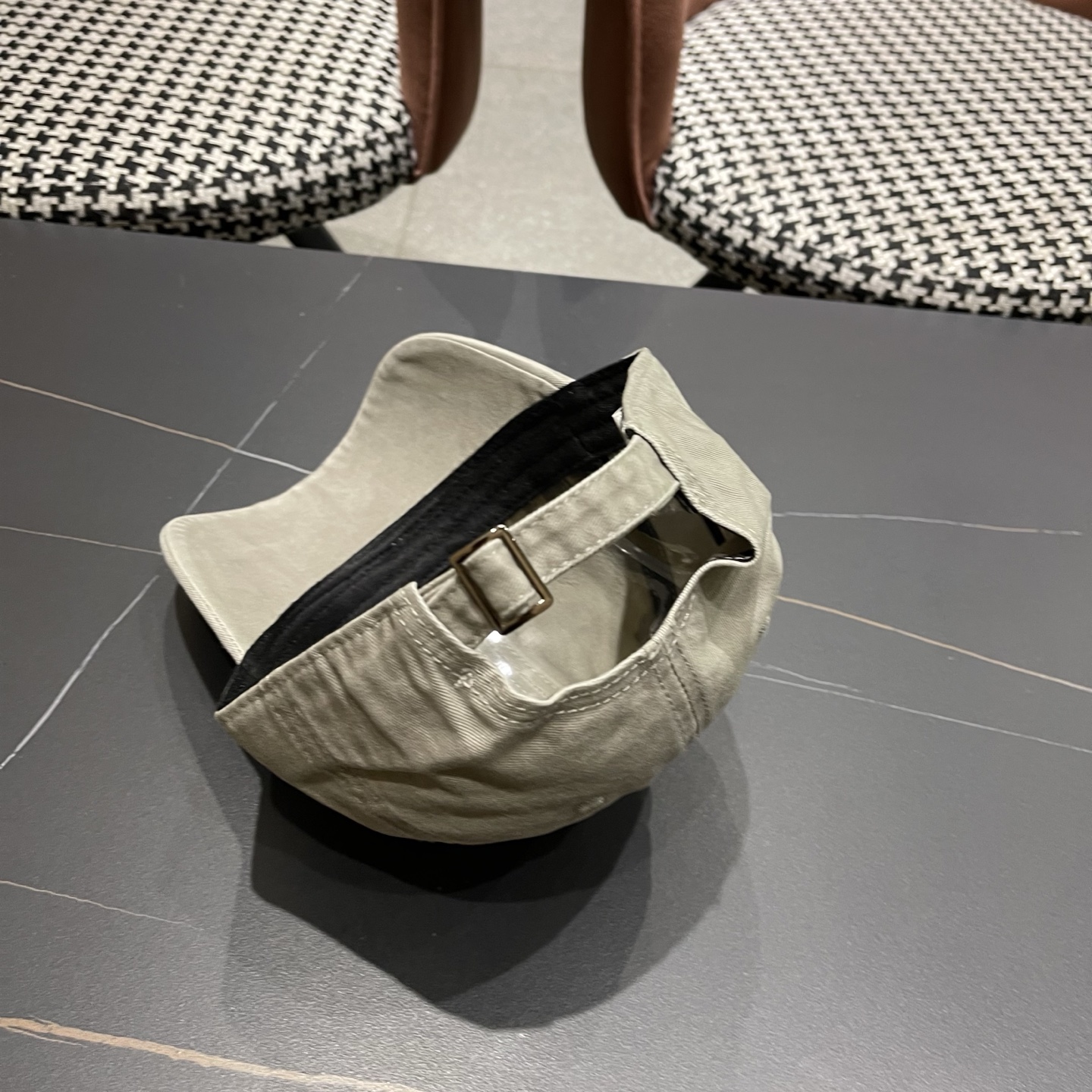 Dior迪奥 三条杠宽檐运动风新款鸭舌帽女小众个性遮阳简约深顶显脸小棒球帽