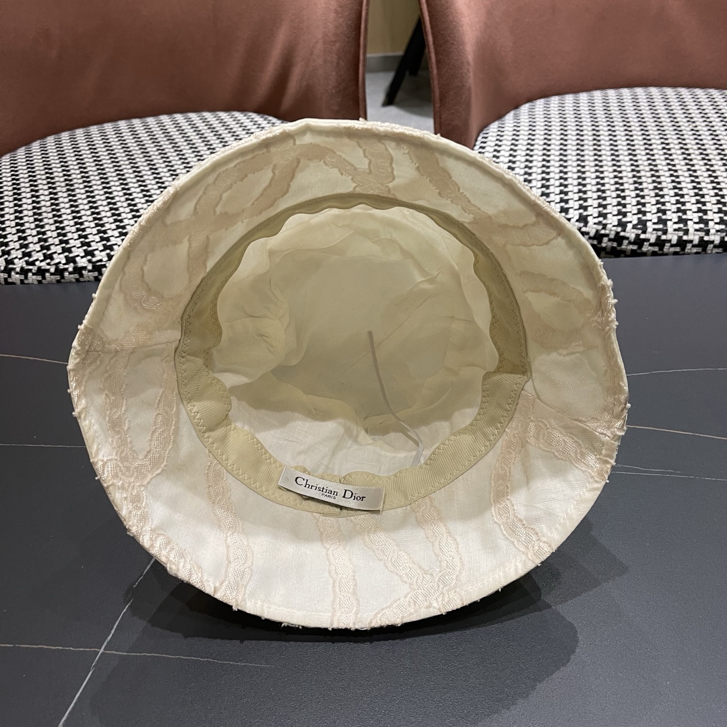 Dior迪奥 薄款设计师款蕾丝渔夫帽子女户外百搭盆帽素颜遮脸遮阳防晒帽