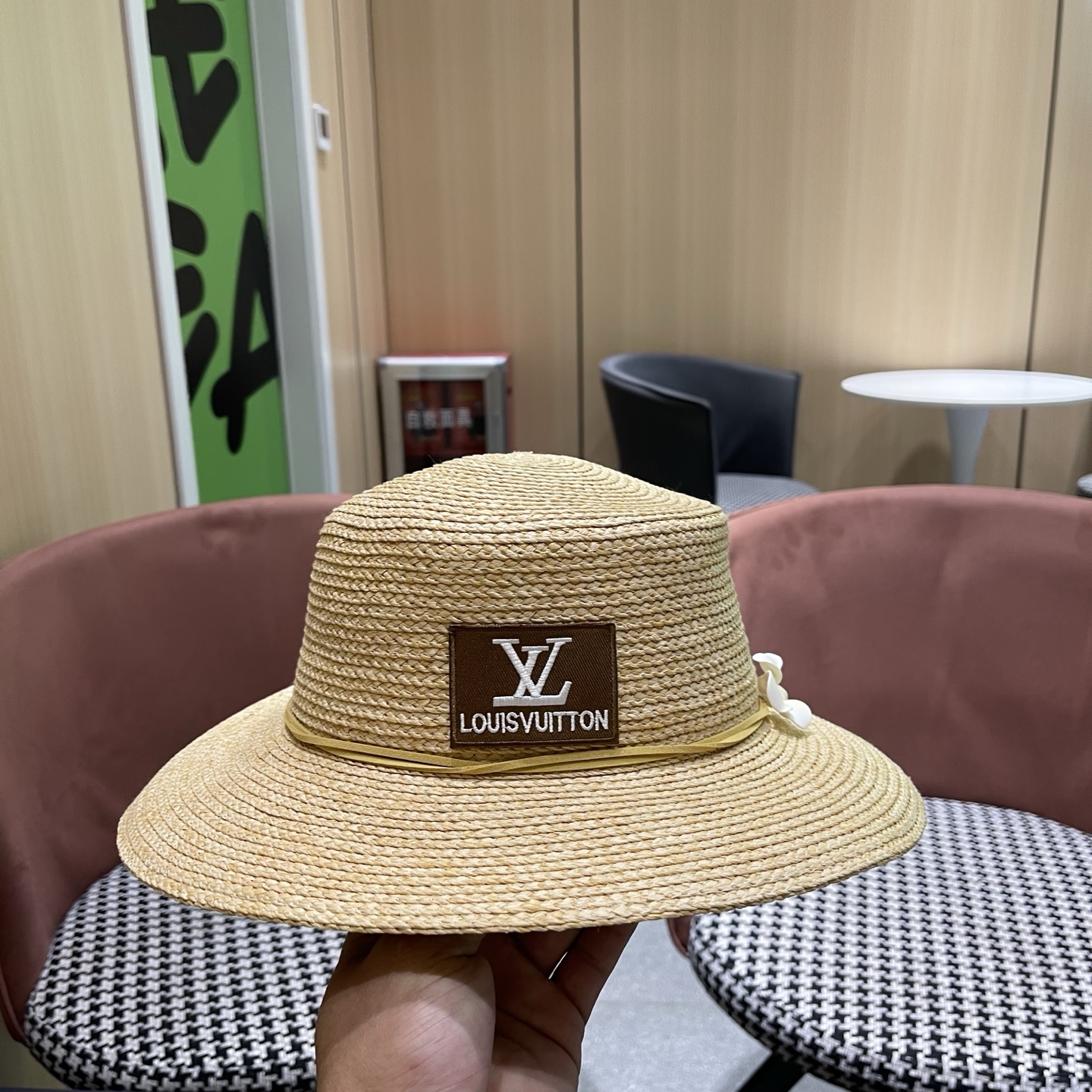 LV路易威登 法式草编遮阳帽男女通用夏季防晒大檐花朵装饰沙滩帽织带草帽度假