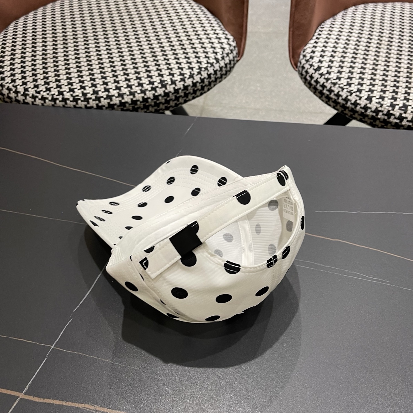 MONCLER（蒙口）春夏秋新款黑白波点棒球帽高品质宽檐可调节鸭舌帽户外运动遮阳帽