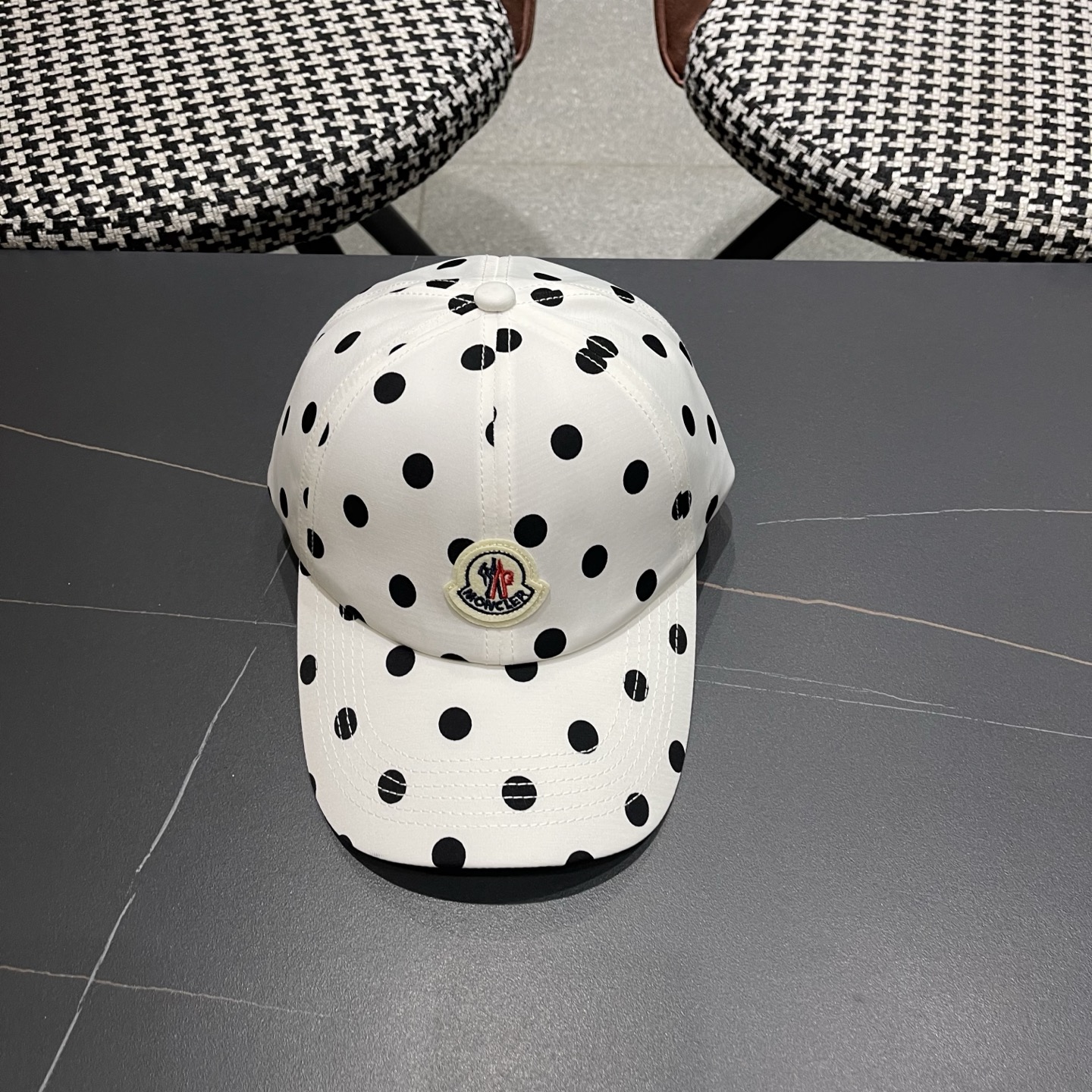 MONCLER（蒙口）春夏秋新款黑白波点棒球帽高品质宽檐可调节鸭舌帽户外运动遮阳帽