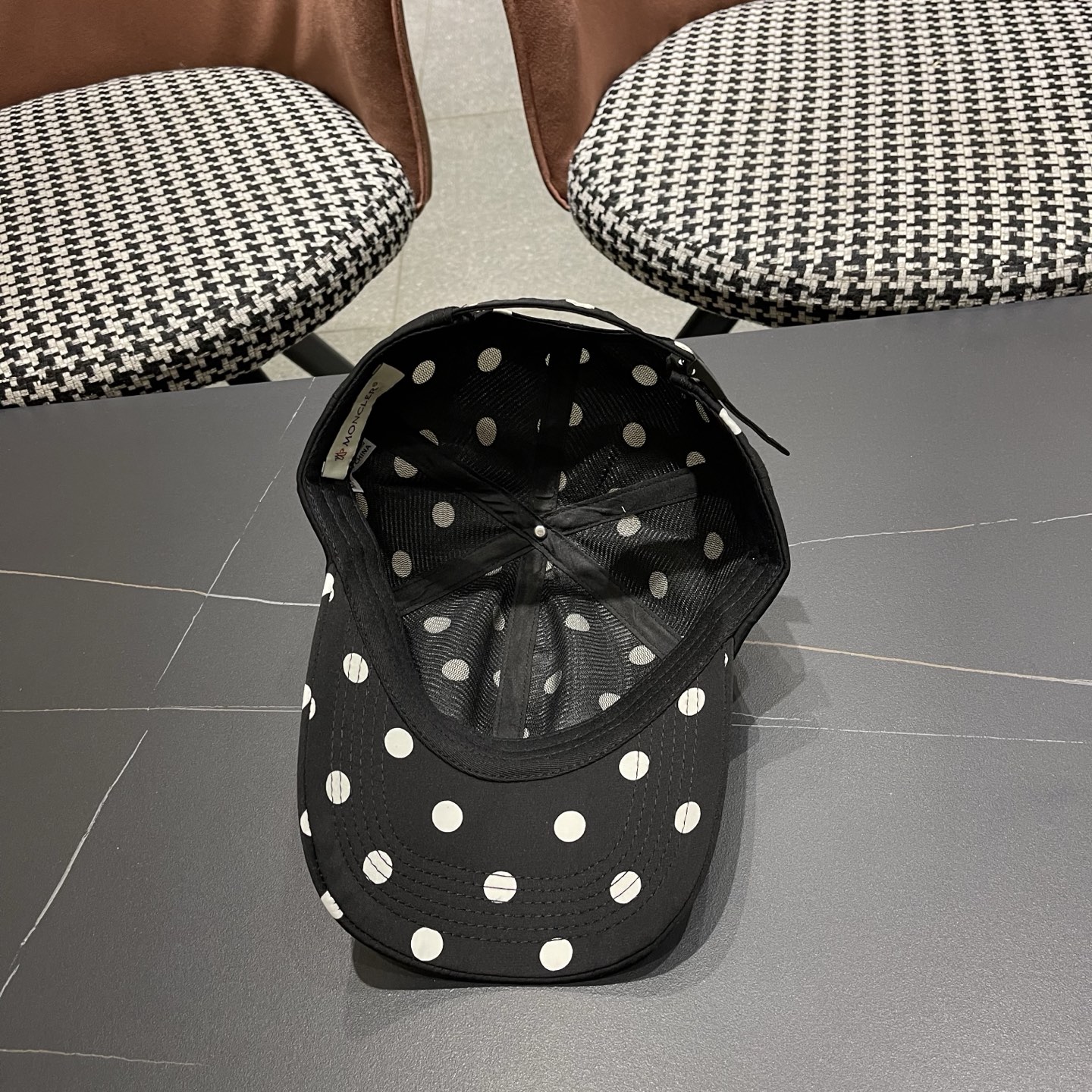 MONCLER（蒙口）春夏秋新款黑白波点棒球帽高品质宽檐可调节鸭舌帽户外运动遮阳帽