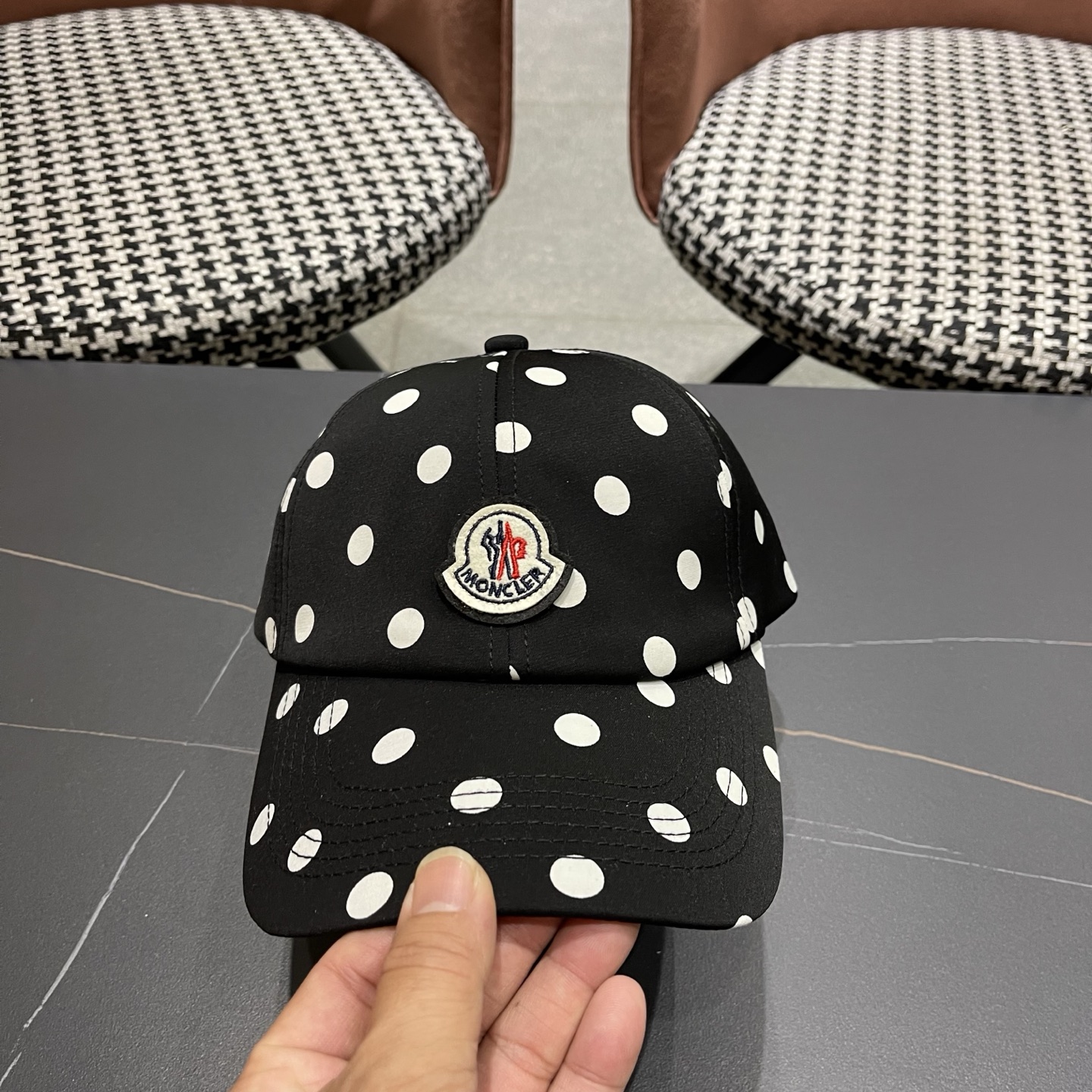 MONCLER（蒙口）春夏秋新款黑白波点棒球帽高品质宽檐可调节鸭舌帽户外运动遮阳帽