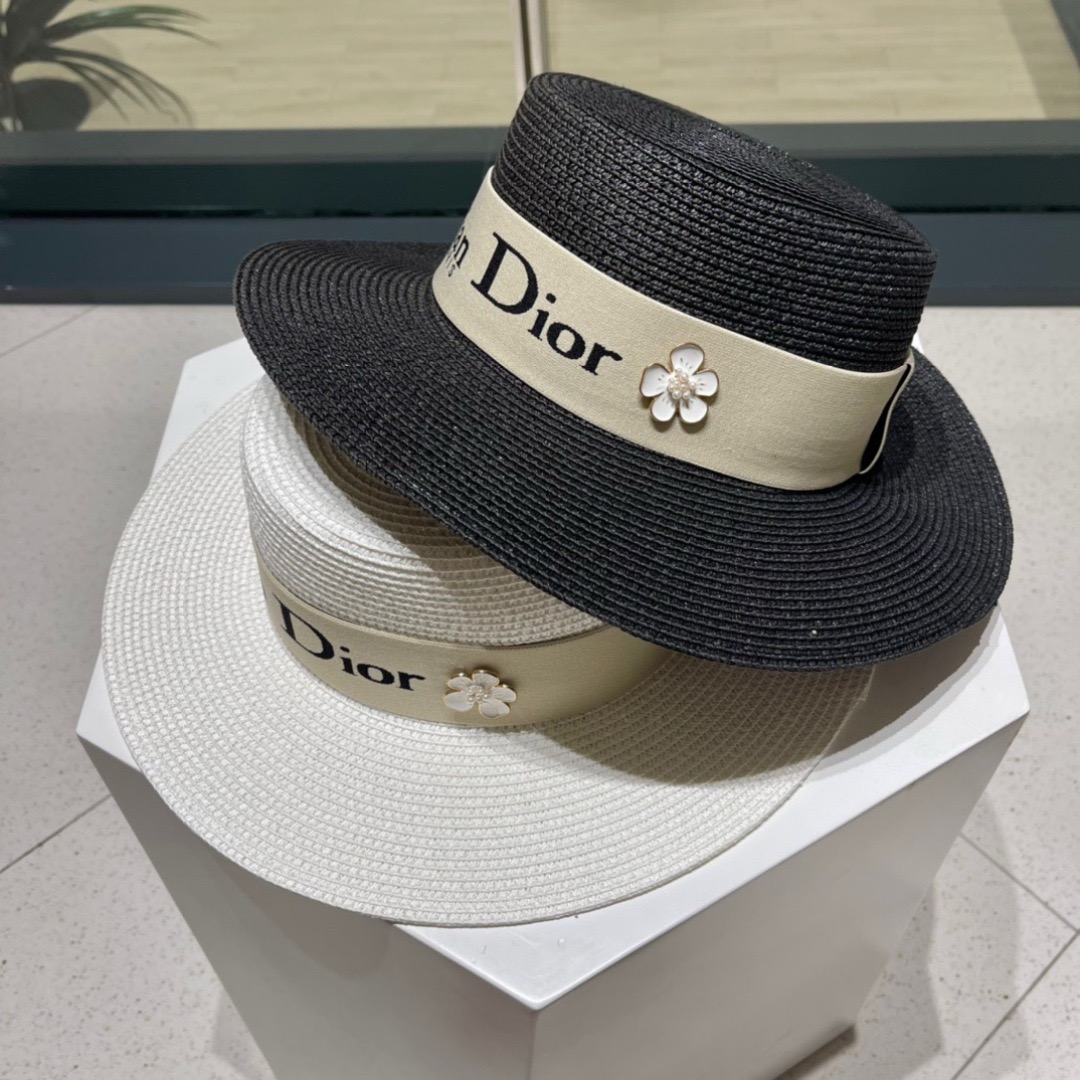 【DIOR迪奥】春夏新款草编遮阳草帽盆帽🤩沙滩风，简约大方，百搭单品～出街首选，新款帽型超美腻，新品上架
