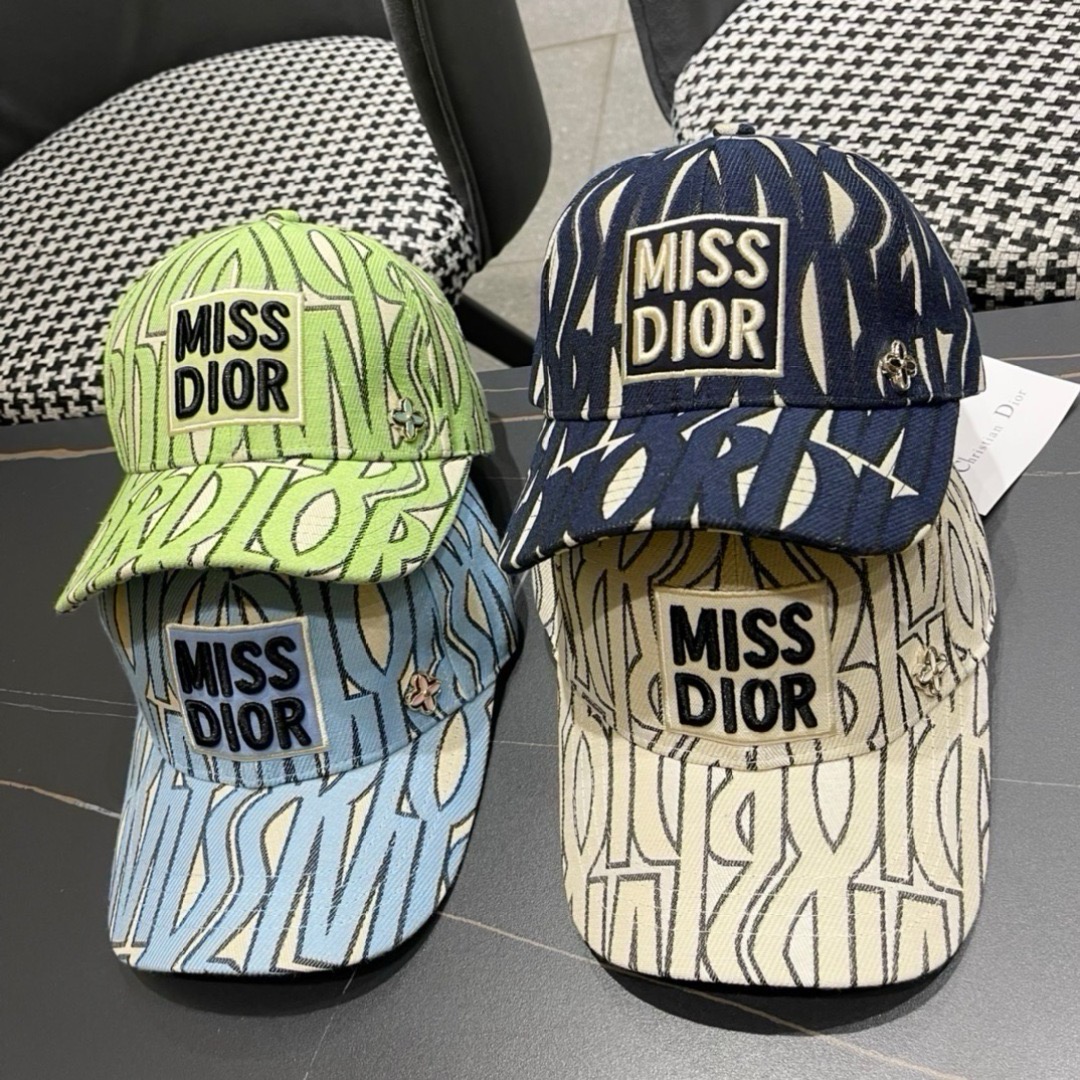 Dior 迪奥 新款原单棒球帽， 精致純也格调很有感觉，专柜断货热门，质量超赞