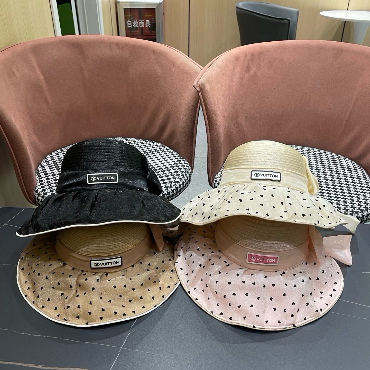 LV路易威登 夏季防晒帽女大帽檐欧根纱遮阳帽子法式波点妈妈帽显脸小渔夫帽子