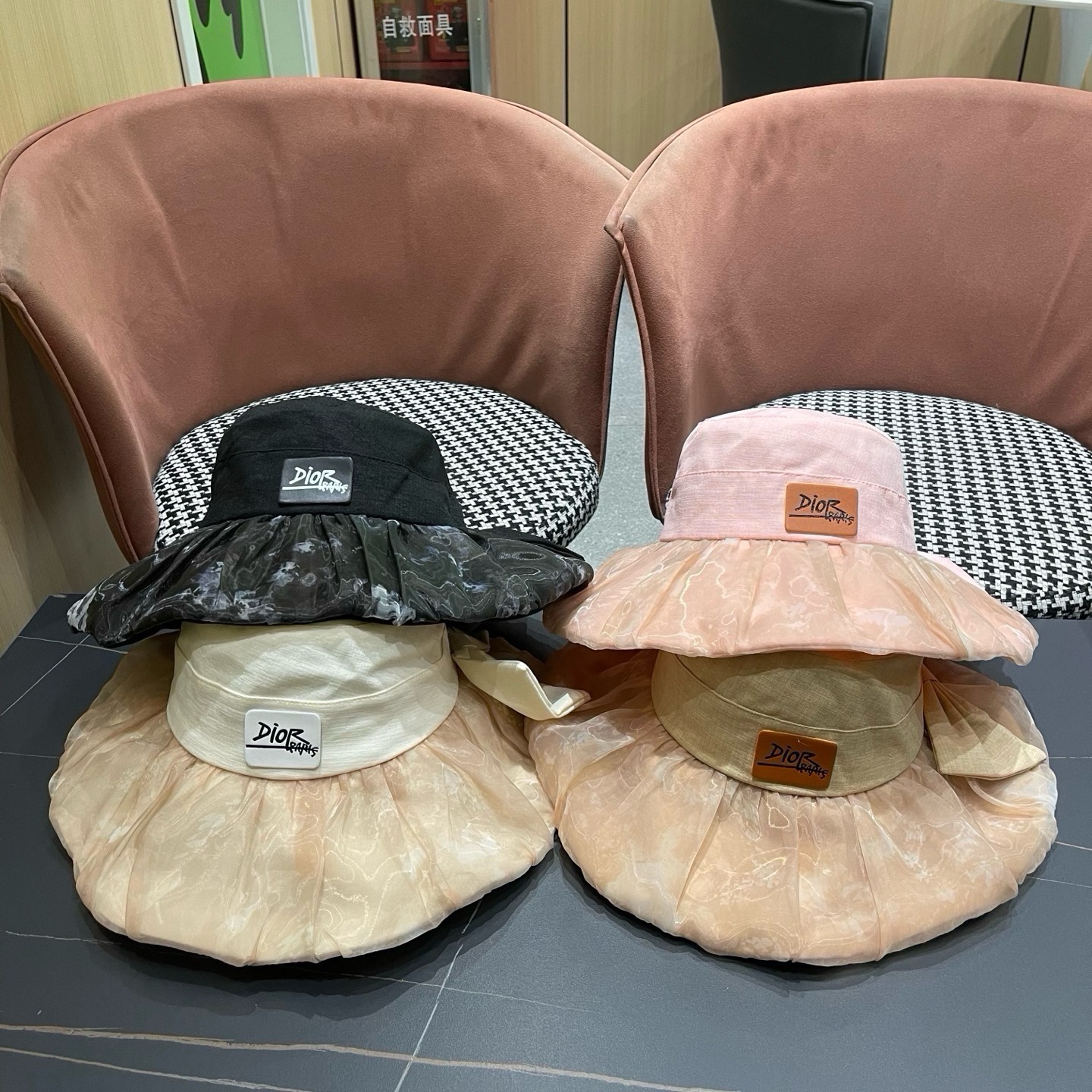 Dior迪奥 新款女士薄款洋气帽子夏季蝴蝶结渔夫帽薄 款出游遮阳帽防晒太阳帽