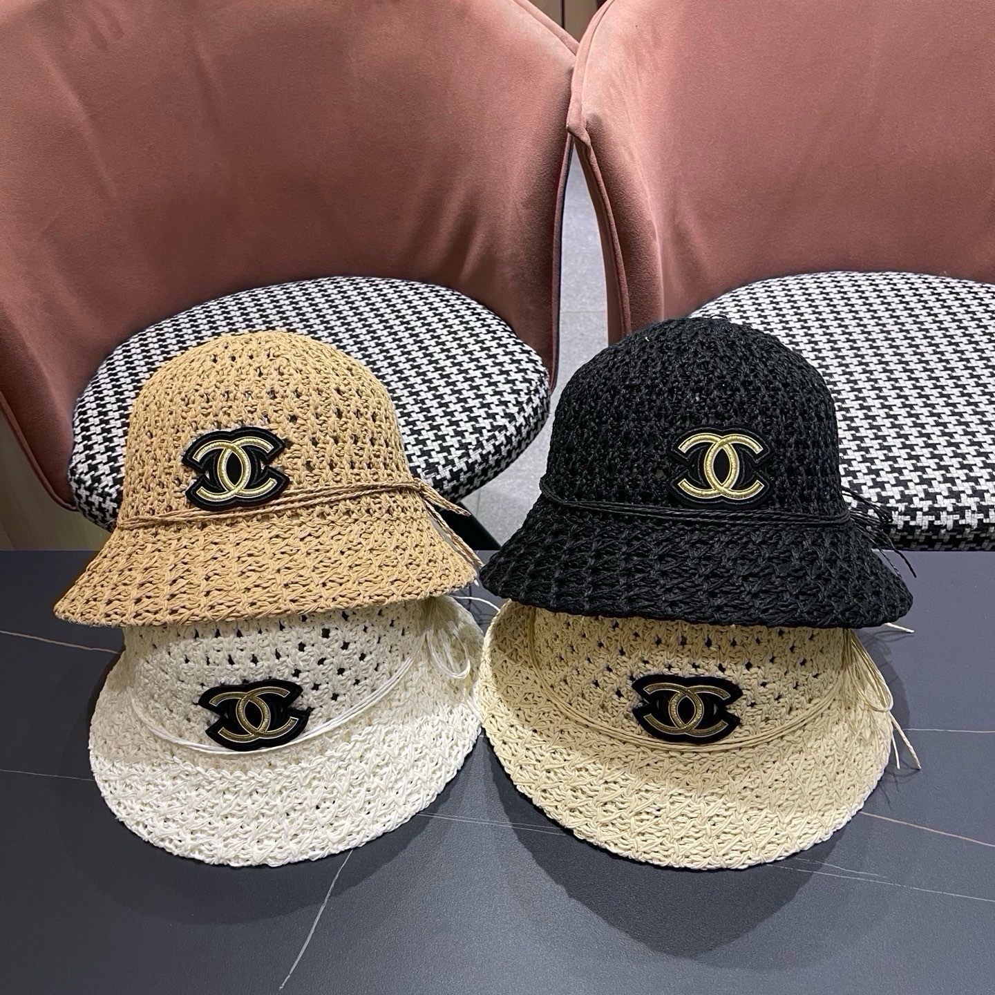 香奈儿CHANEL 渔夫帽女夏遮阳防晒草编日系透气镂空针织盆帽网红同款帽子 