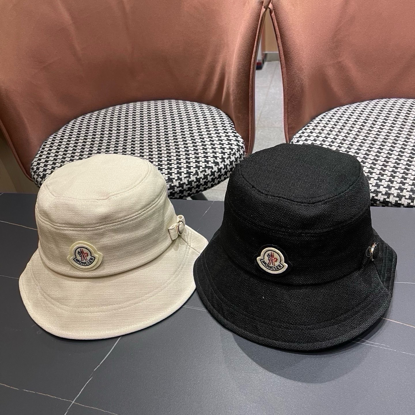 蒙口Moncler渔夫帽子女春夏新款高品质结显脸小防晒遮