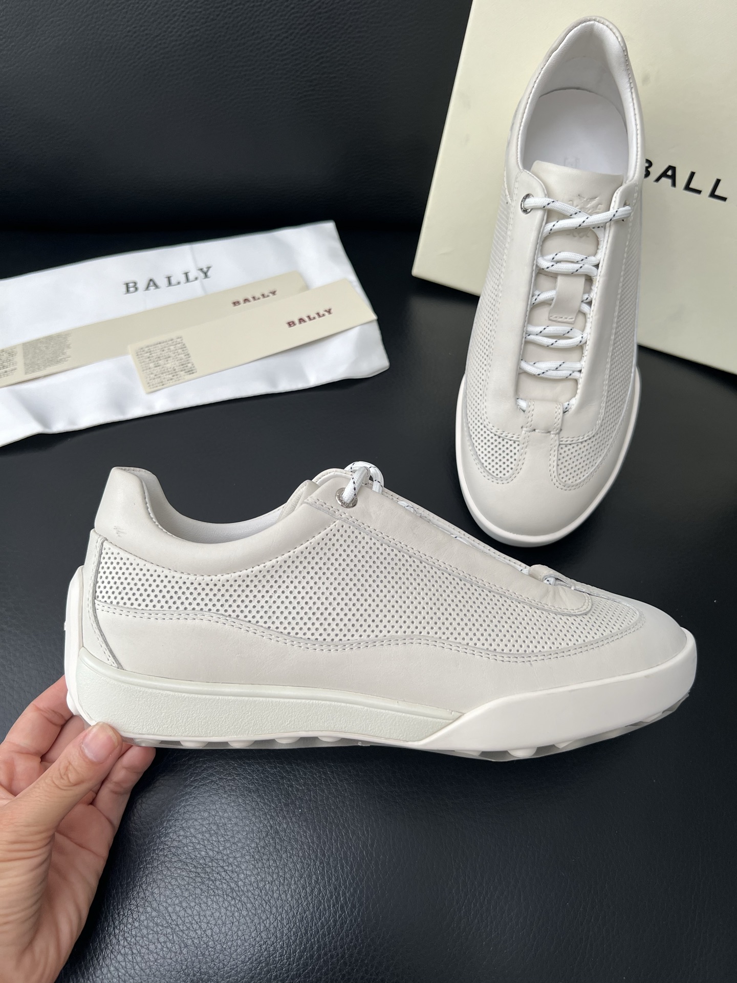  BALLY🔍顶级代购🇮🇹 巴利 经典配色专柜同步，鞋面意大利进口牛皮面料，进口水染牛皮里垫 ，鞋底：原