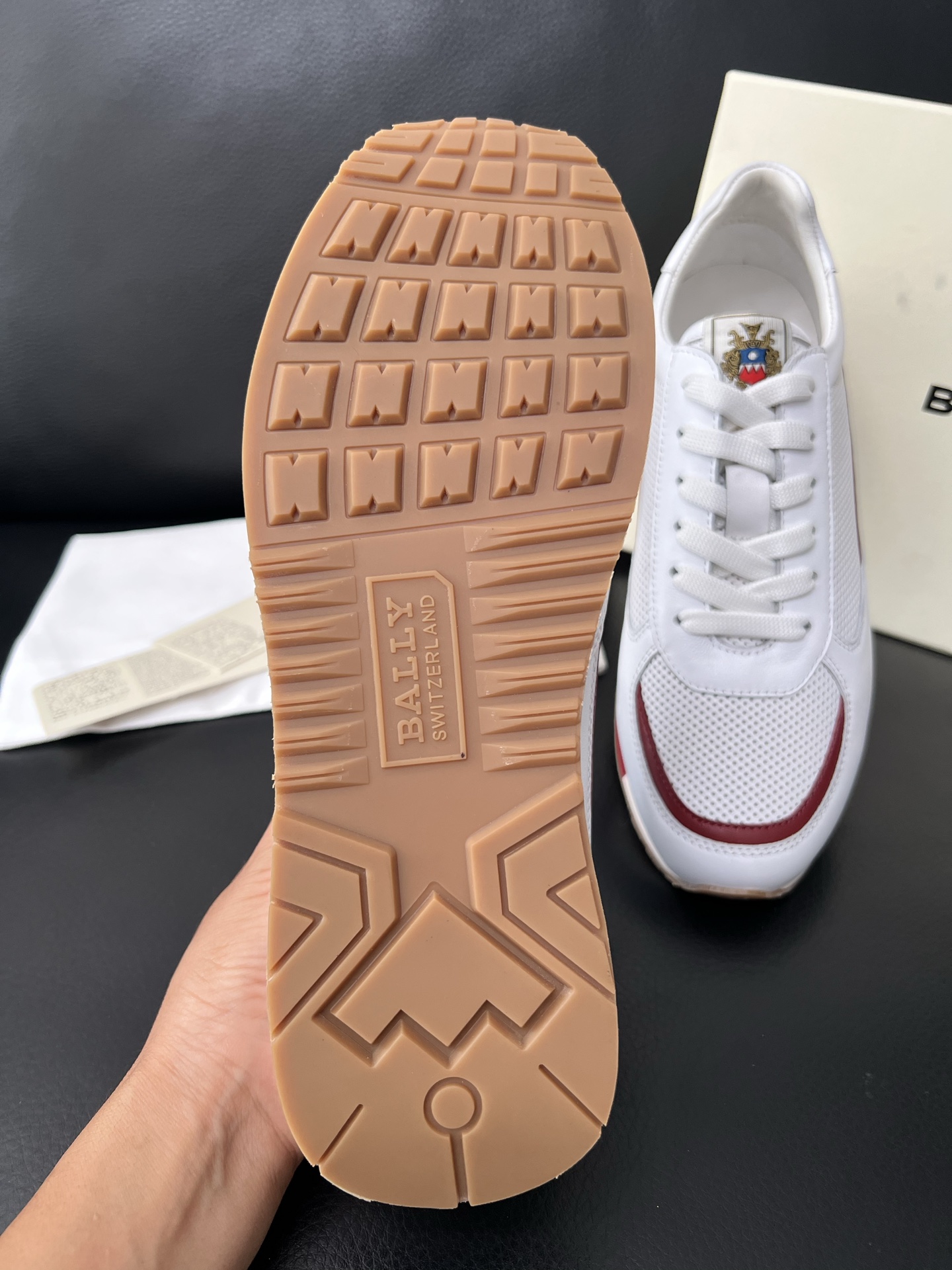  BALLY🔍顶级代购🇮🇹 巴利 经典配色专柜同步，鞋面意大利进口牛皮面料，进口水染牛皮里垫 ，鞋底：原