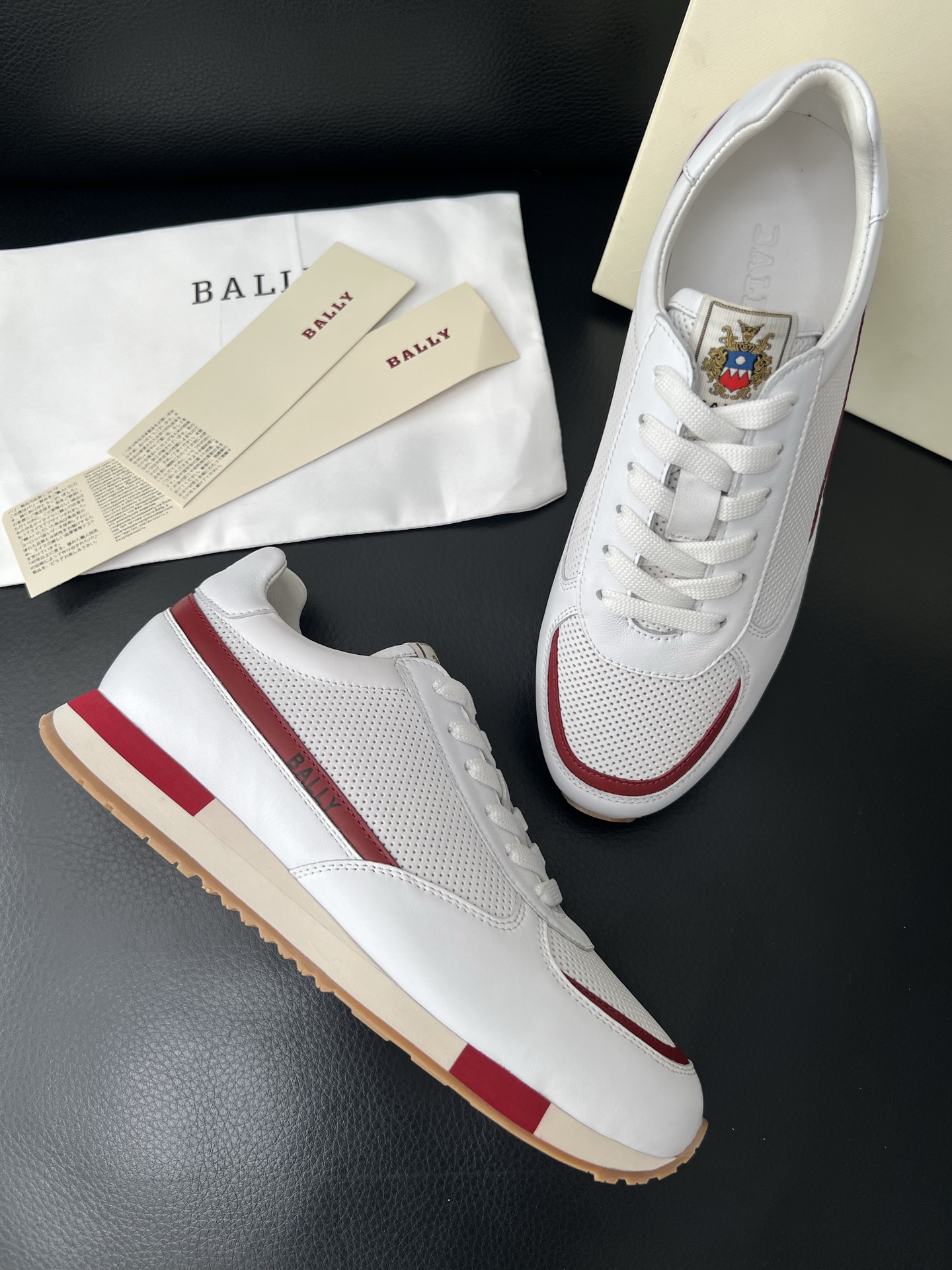  BALLY🔍顶级代购🇮🇹 巴利 经典配色专柜同步，鞋面意大利进口牛皮面料，进口水染牛皮里垫 ，鞋底：原
