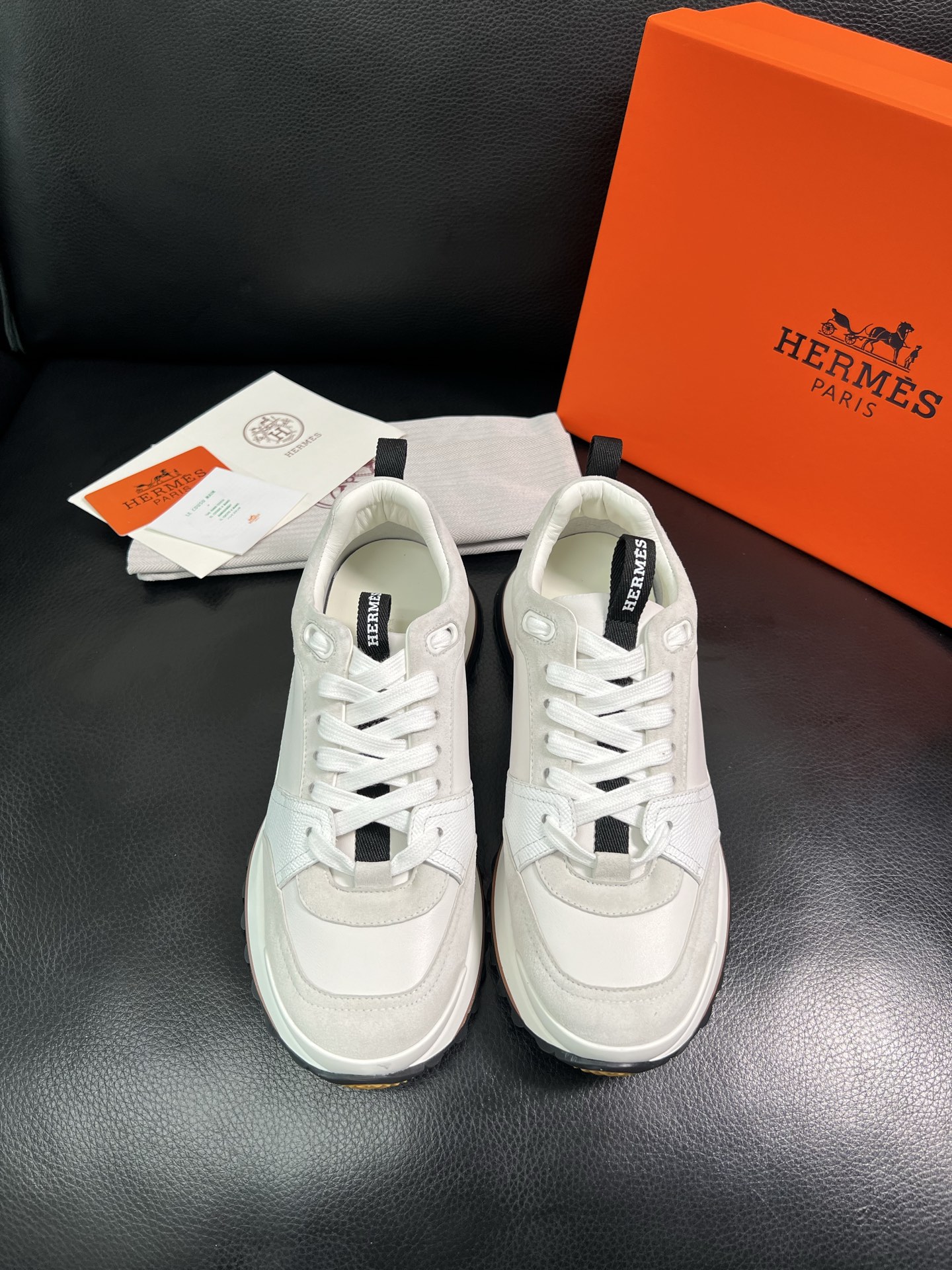  Hermes 🔍顶级代购🇮🇹 爱马仕 专柜同步发售原厂配置，意大利进口原版牛皮面料，高品质拼接工艺，全