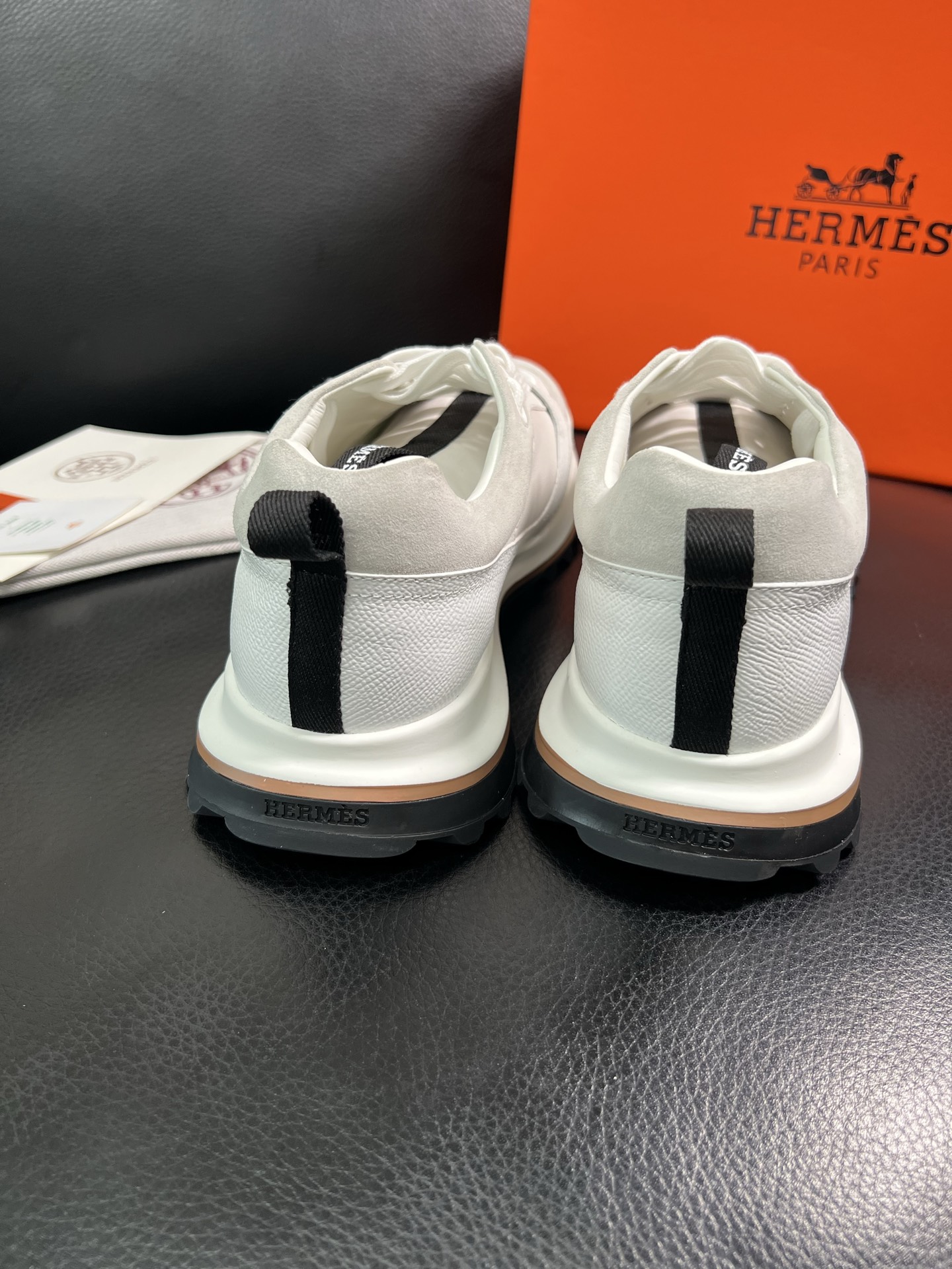  Hermes 🔍顶级代购🇮🇹 爱马仕 专柜同步发售原厂配置，意大利进口原版牛皮面料，高品质拼接工艺，全