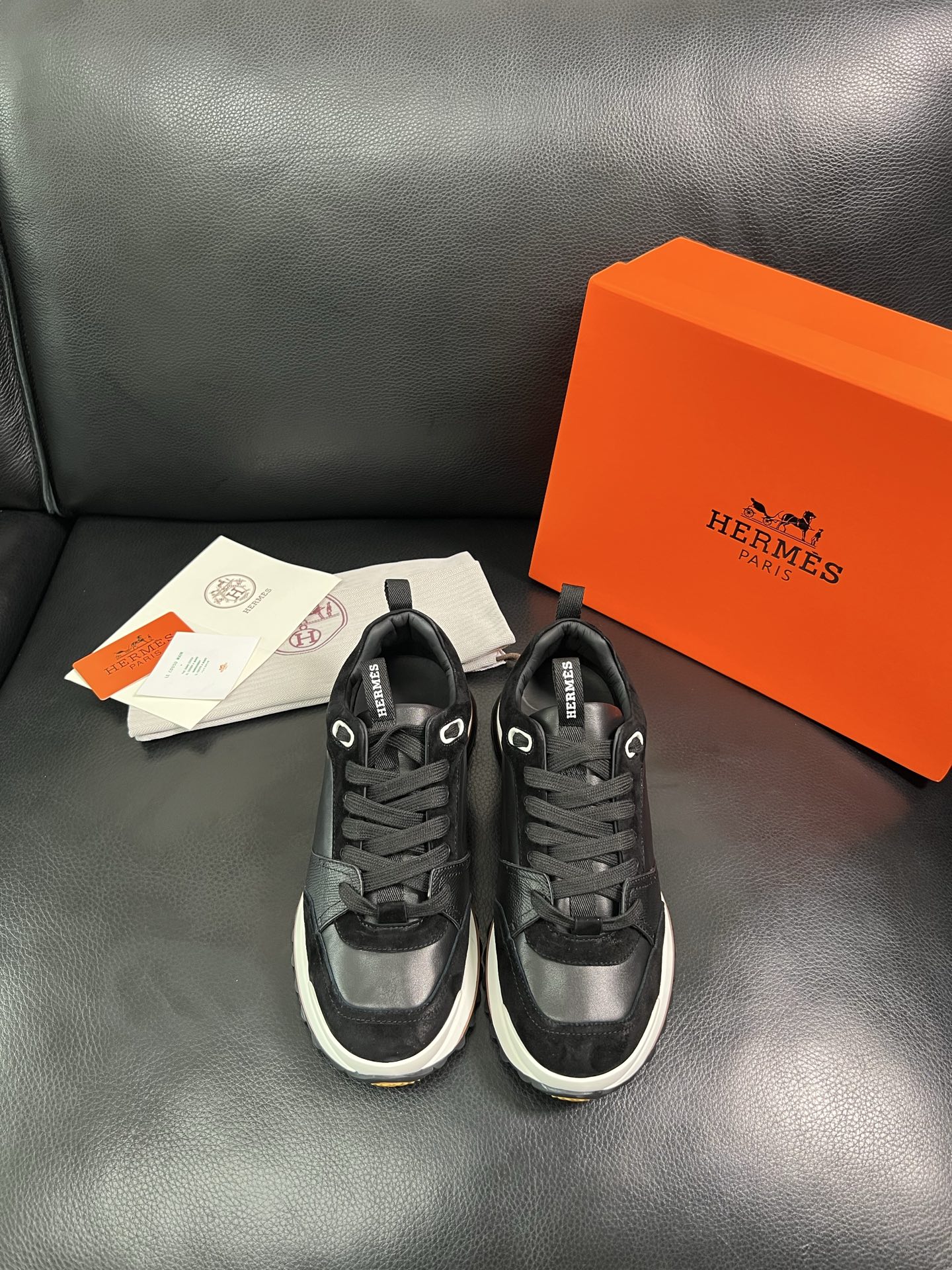  Hermes 🔍顶级代购🇮🇹 爱马仕 专柜同步发售原厂配置，意大利进口原版牛皮面料，高品质拼接工艺，全