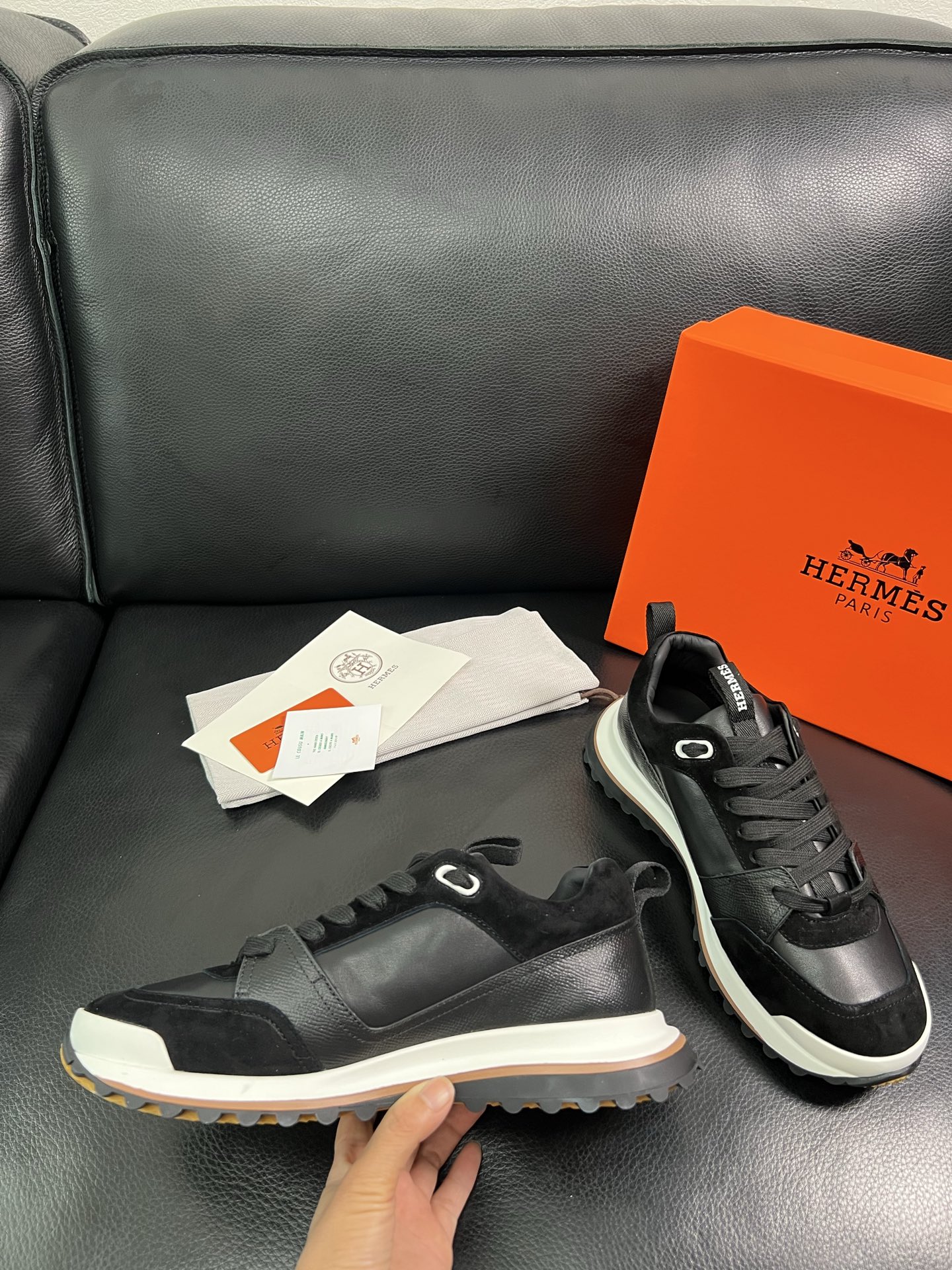  Hermes 🔍顶级代购🇮🇹 爱马仕 专柜同步发售原厂配置，意大利进口原版牛皮面料，高品质拼接工艺，全