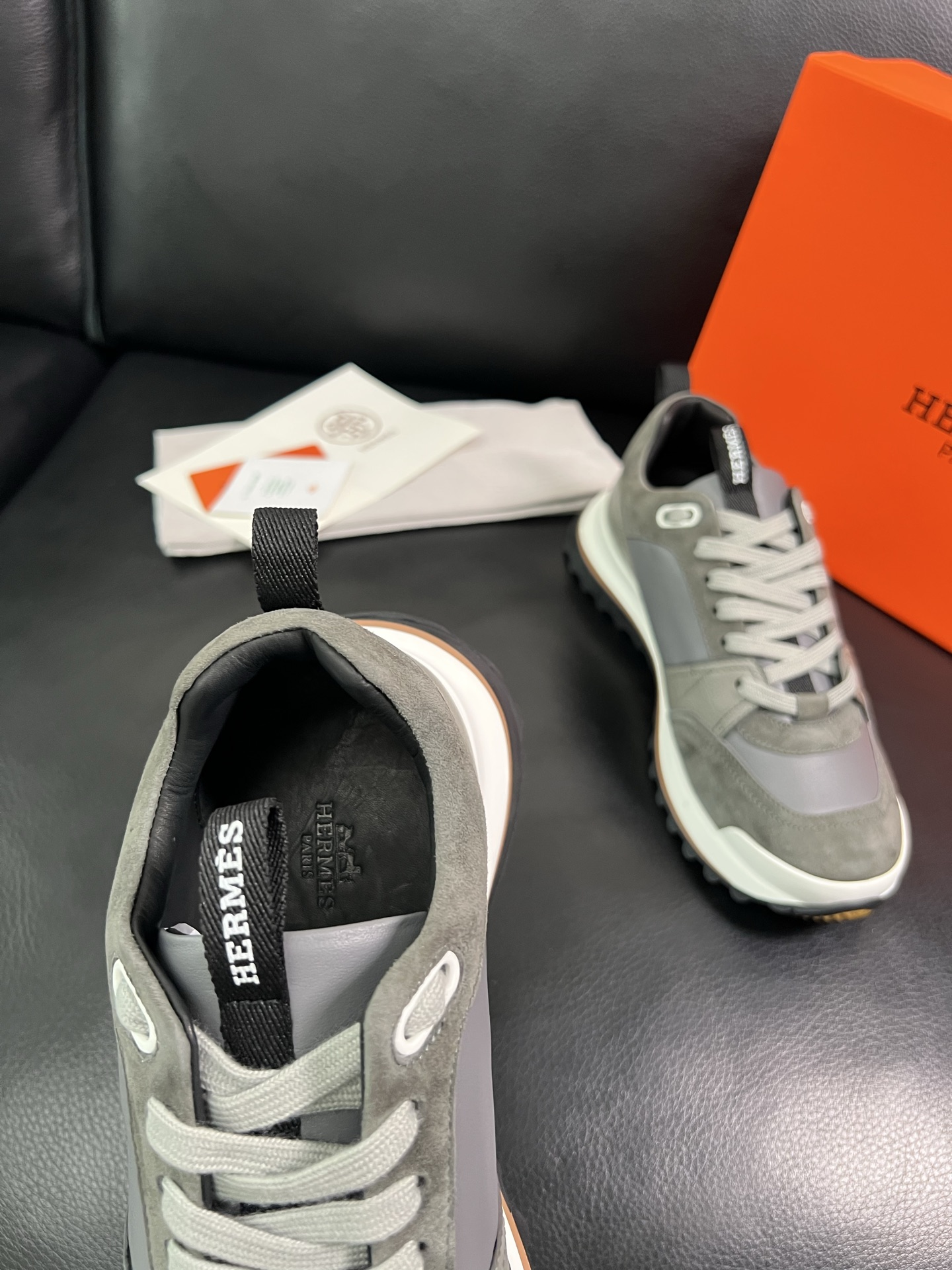  Hermes 🔍顶级代购🇮🇹 爱马仕 专柜同步发售原厂配置，意大利进口原版牛皮面料，高品质拼接工艺，全