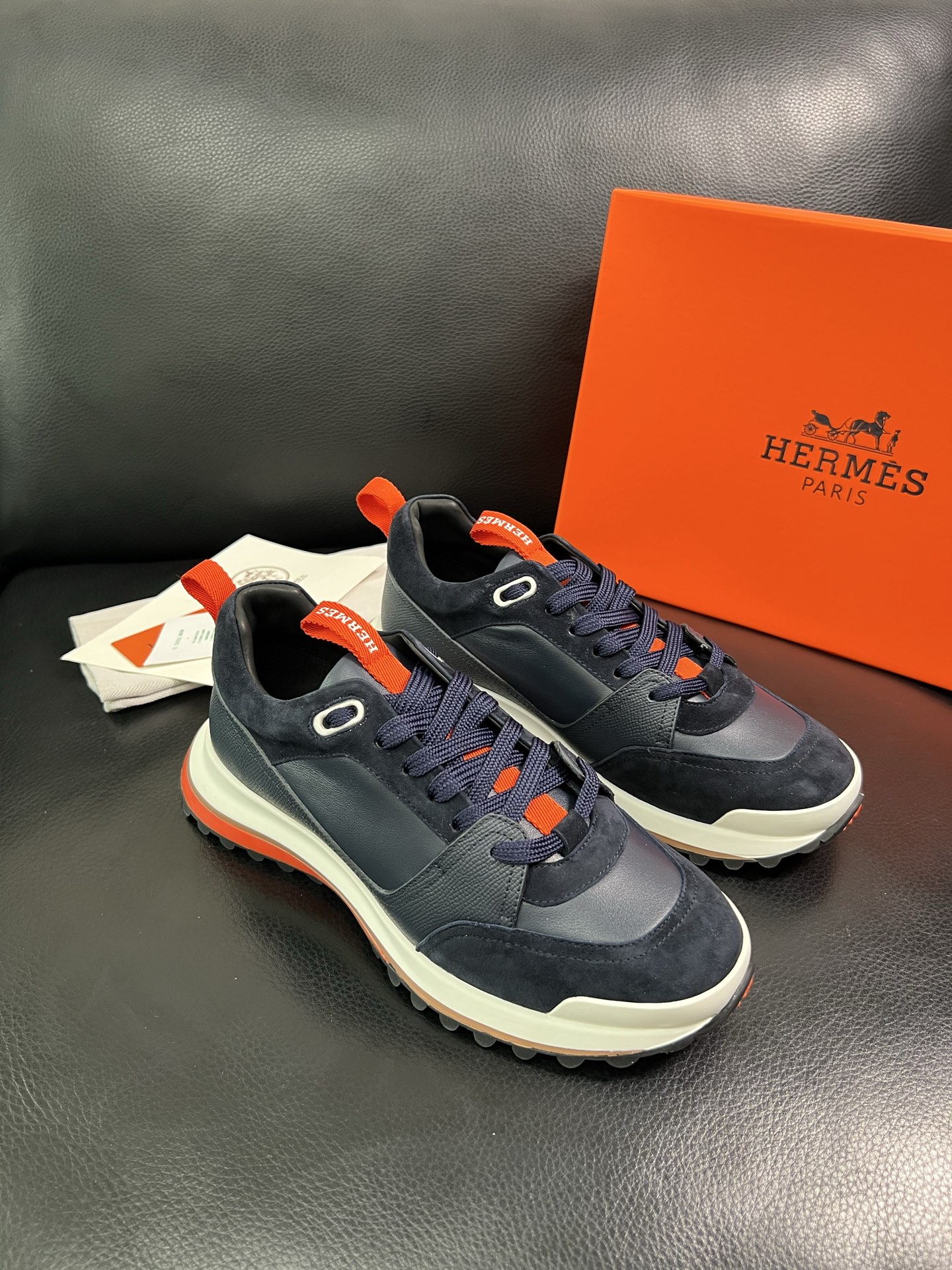  Hermes 🔍顶级代购🇮🇹 爱马仕 专柜同步发售原厂配置，意大利进口原版牛皮面料，高品质拼接工艺，全