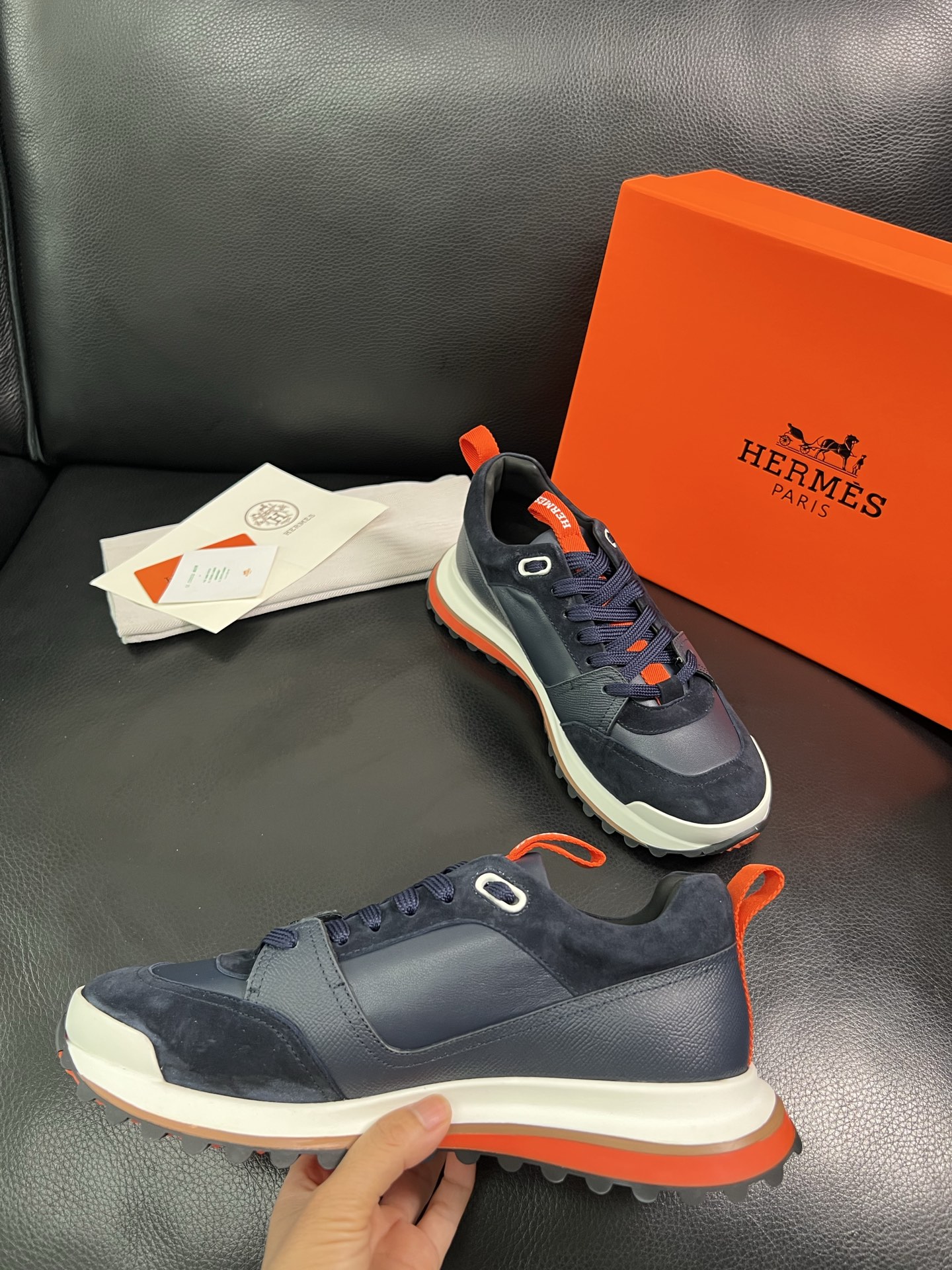  Hermes 🔍顶级代购🇮🇹 爱马仕 专柜同步发售原厂配置，意大利进口原版牛皮面料，高品质拼接工艺，全