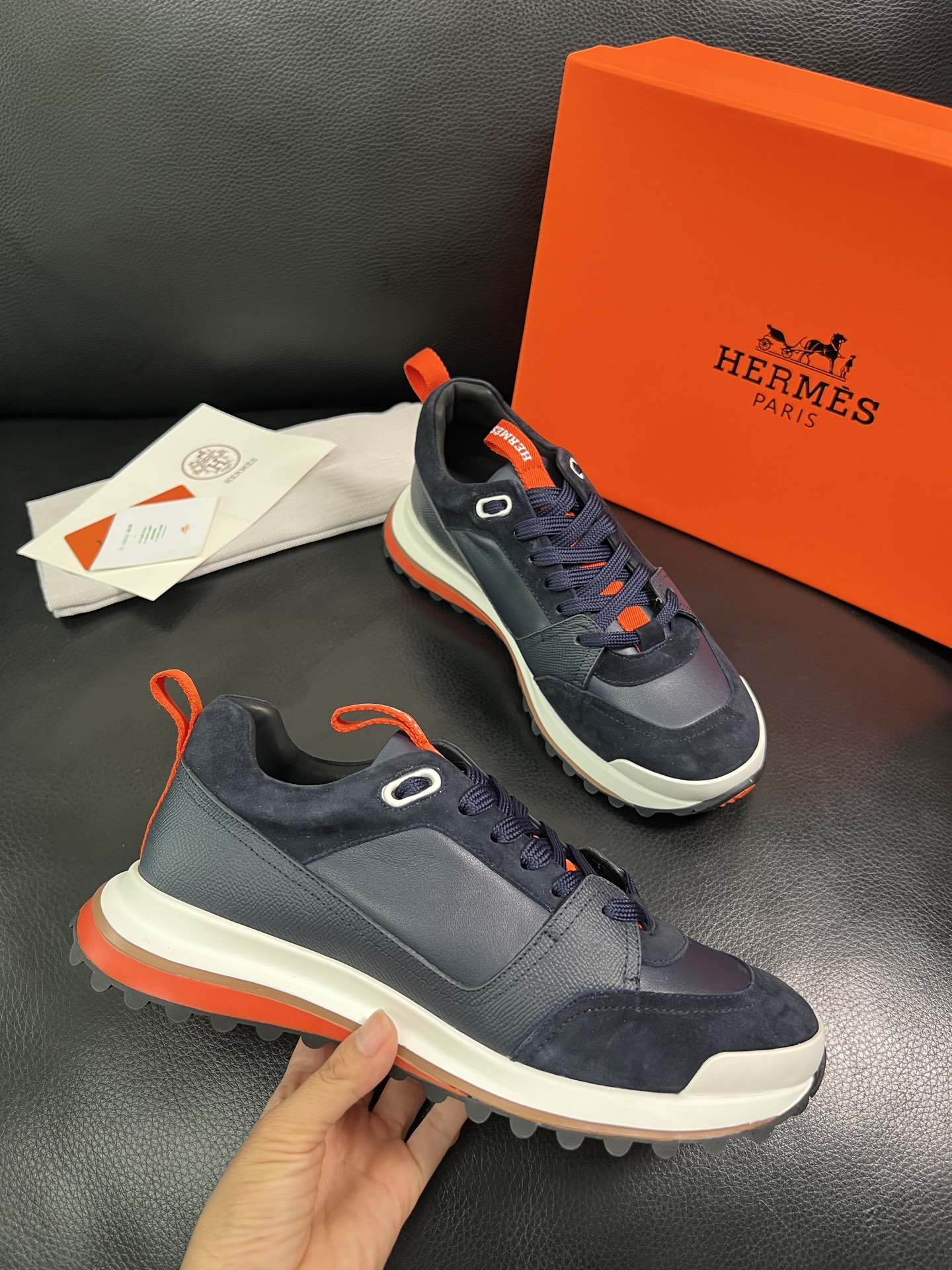  Hermes 🔍顶级代购🇮🇹 爱马仕 专柜同步发售原厂配置，意大利进口原版牛皮面料，高品质拼接工艺，全