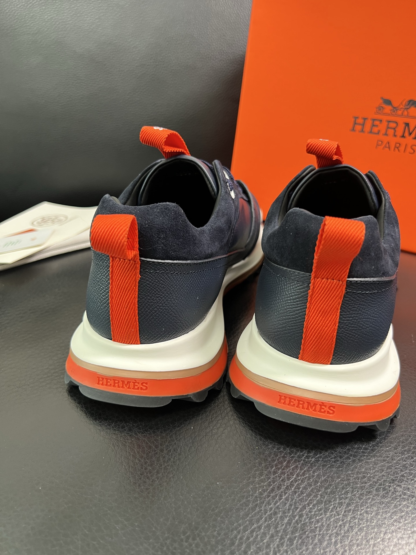  Hermes 🔍顶级代购🇮🇹 爱马仕 专柜同步发售原厂配置，意大利进口原版牛皮面料，高品质拼接工艺，全