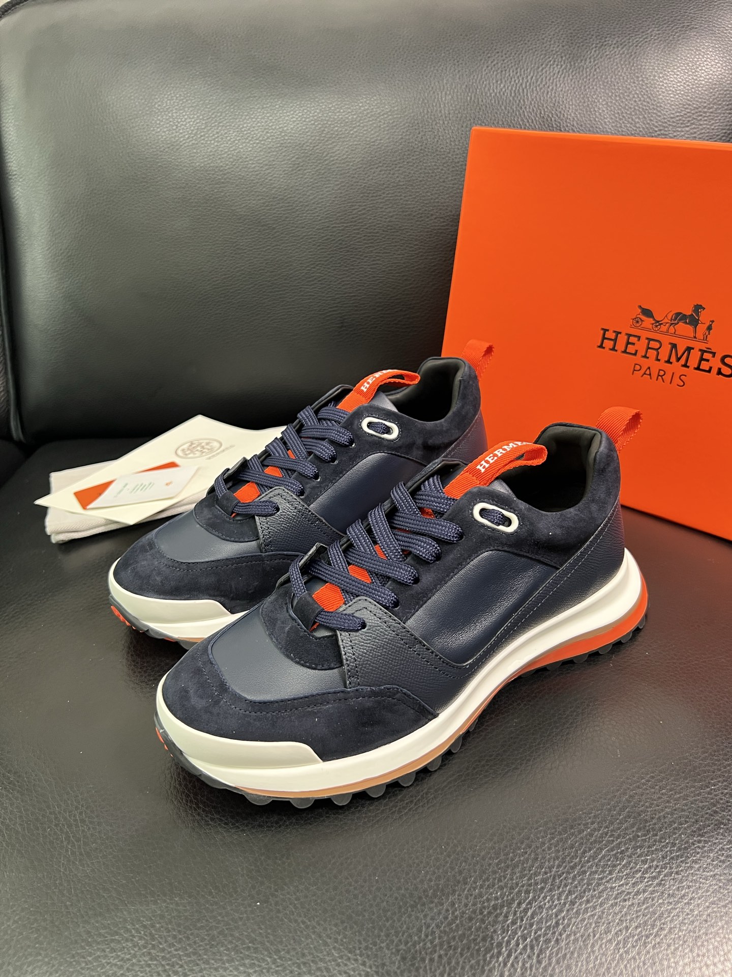  Hermes 🔍顶级代购🇮🇹 爱马仕 专柜同步发售原厂配置，意大利进口原版牛皮面料，高品质拼接工艺，全