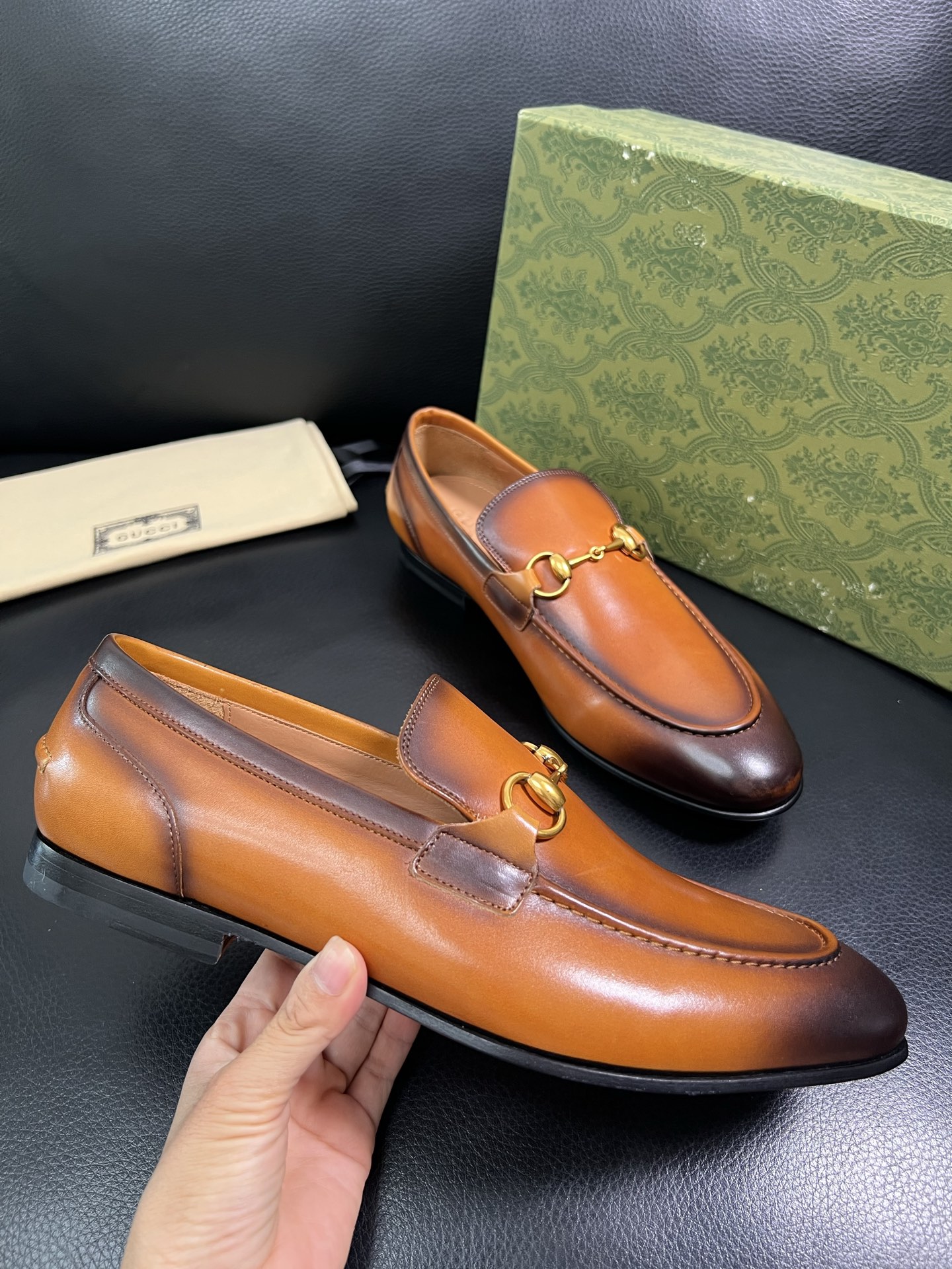  Gucci🔍顶级代购🇮🇹 古奇 真皮底皮鞋系列专柜同步发售原厂配置，意大利进口原版牛皮，进口水染牛里 