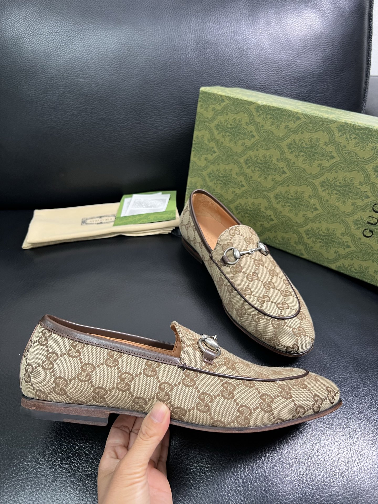  Gucci🔍顶级代购🇮🇹 古奇 真皮底皮鞋系列专柜同步发售原厂配置，意大利进口原版牛皮，进口水染牛里 