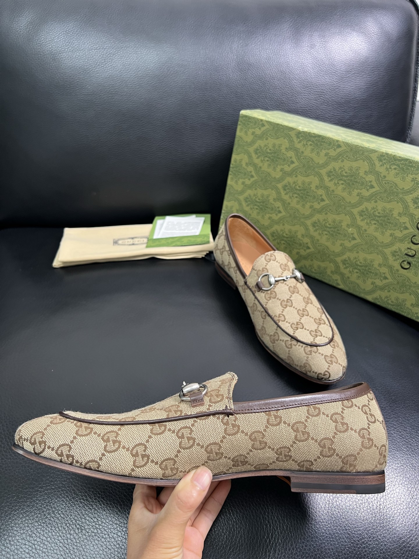  Gucci🔍顶级代购🇮🇹 古奇 真皮底皮鞋系列专柜同步发售原厂配置，意大利进口原版牛皮，进口水染牛里 