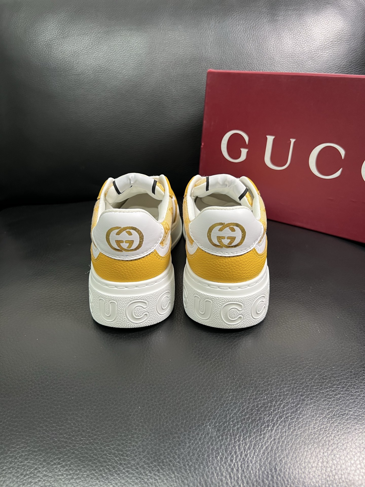  Gucci 🔍顶级代购🇮🇹 古奇专柜新款，原厂配置意大利进口牛皮搭配印花布面料，进口牛皮内里垫，透气舒