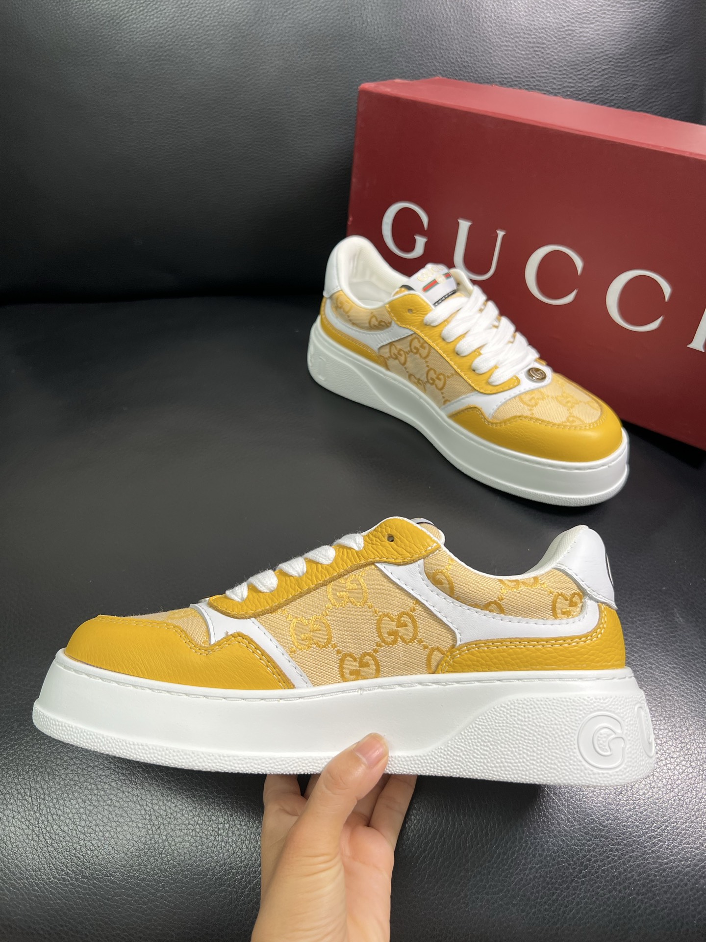  Gucci 🔍顶级代购🇮🇹 古奇专柜新款，原厂配置意大利进口牛皮搭配印花布面料，进口牛皮内里垫，透气舒