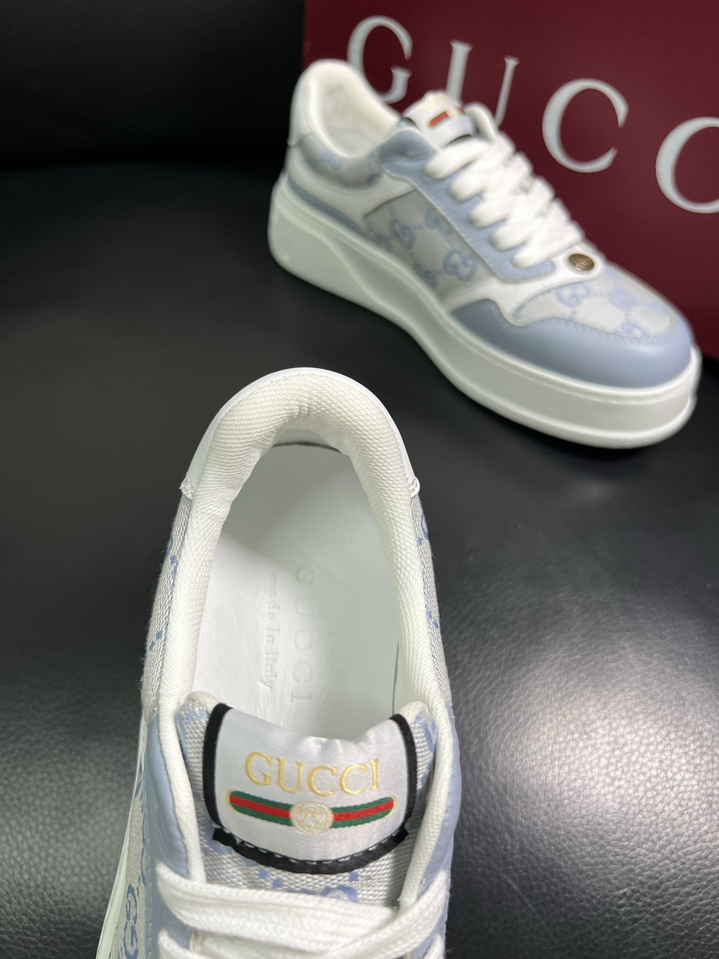  Gucci 🔍顶级代购🇮🇹 古奇专柜新款，原厂配置意大利进口牛皮搭配印花布面料，进口牛皮内里垫，透气舒