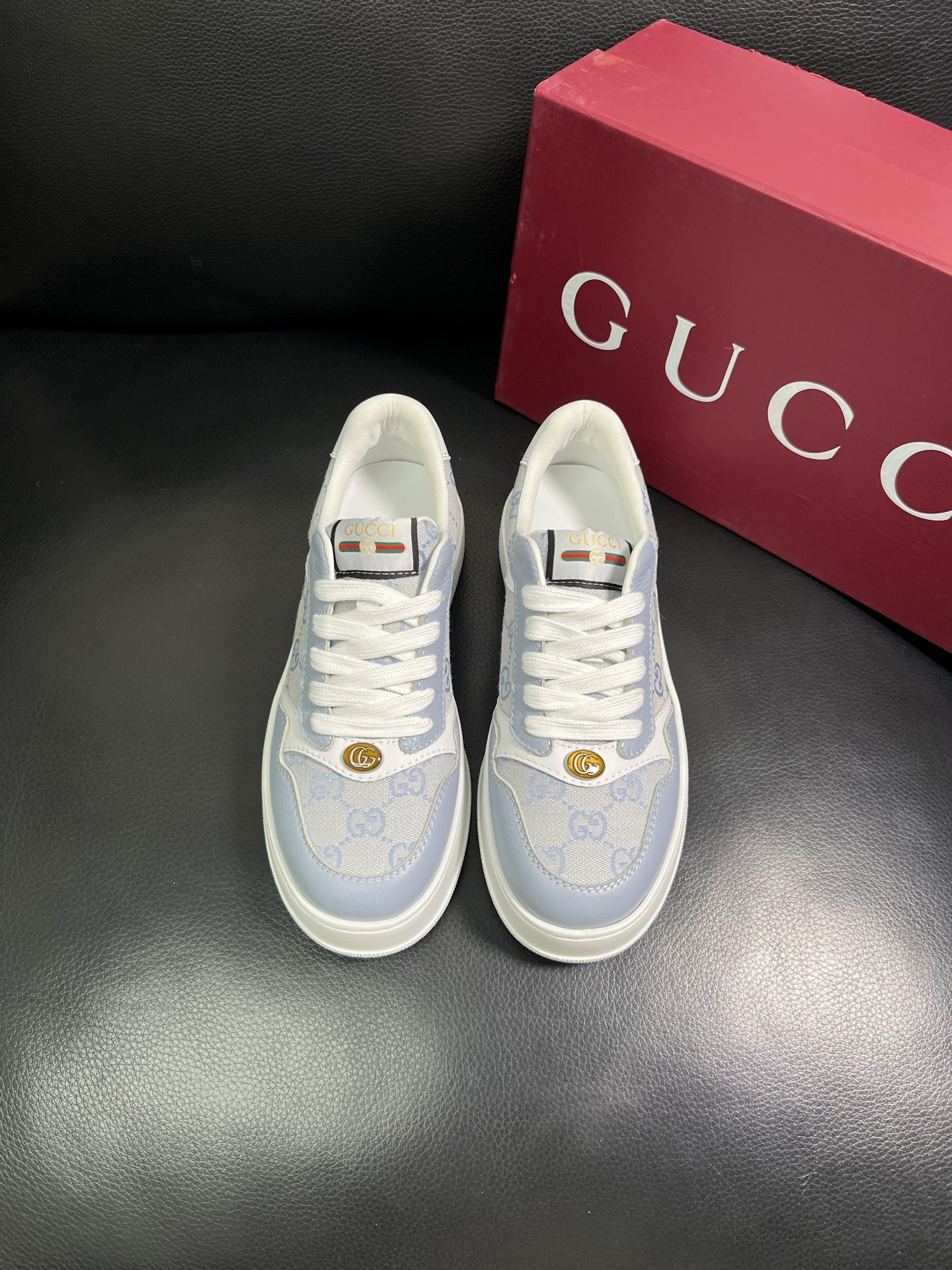  Gucci 🔍顶级代购🇮🇹 古奇专柜新款，原厂配置意大利进口牛皮搭配印花布面料，进口牛皮内里垫，透气舒