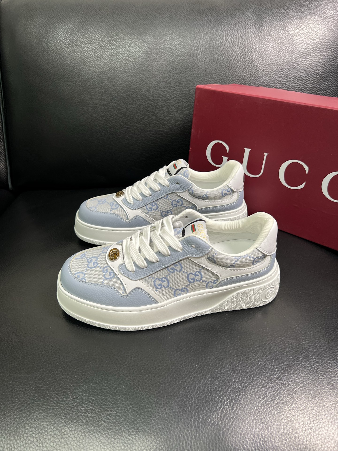  Gucci 🔍顶级代购🇮🇹 古奇专柜新款，原厂配置意大利进口牛皮搭配印花布面料，进口牛皮内里垫，透气舒