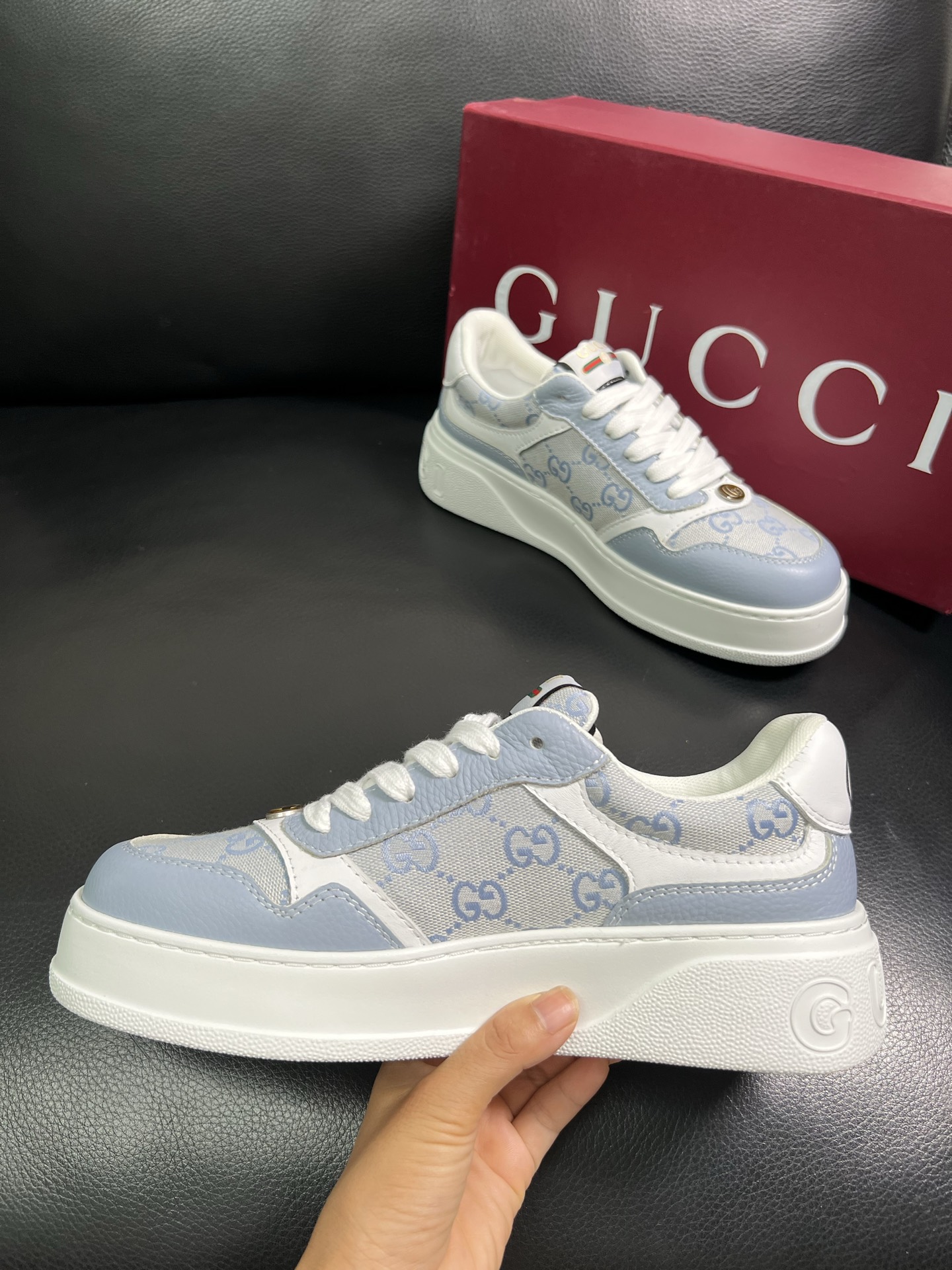  Gucci 🔍顶级代购🇮🇹 古奇专柜新款，原厂配置意大利进口牛皮搭配印花布面料，进口牛皮内里垫，透气舒