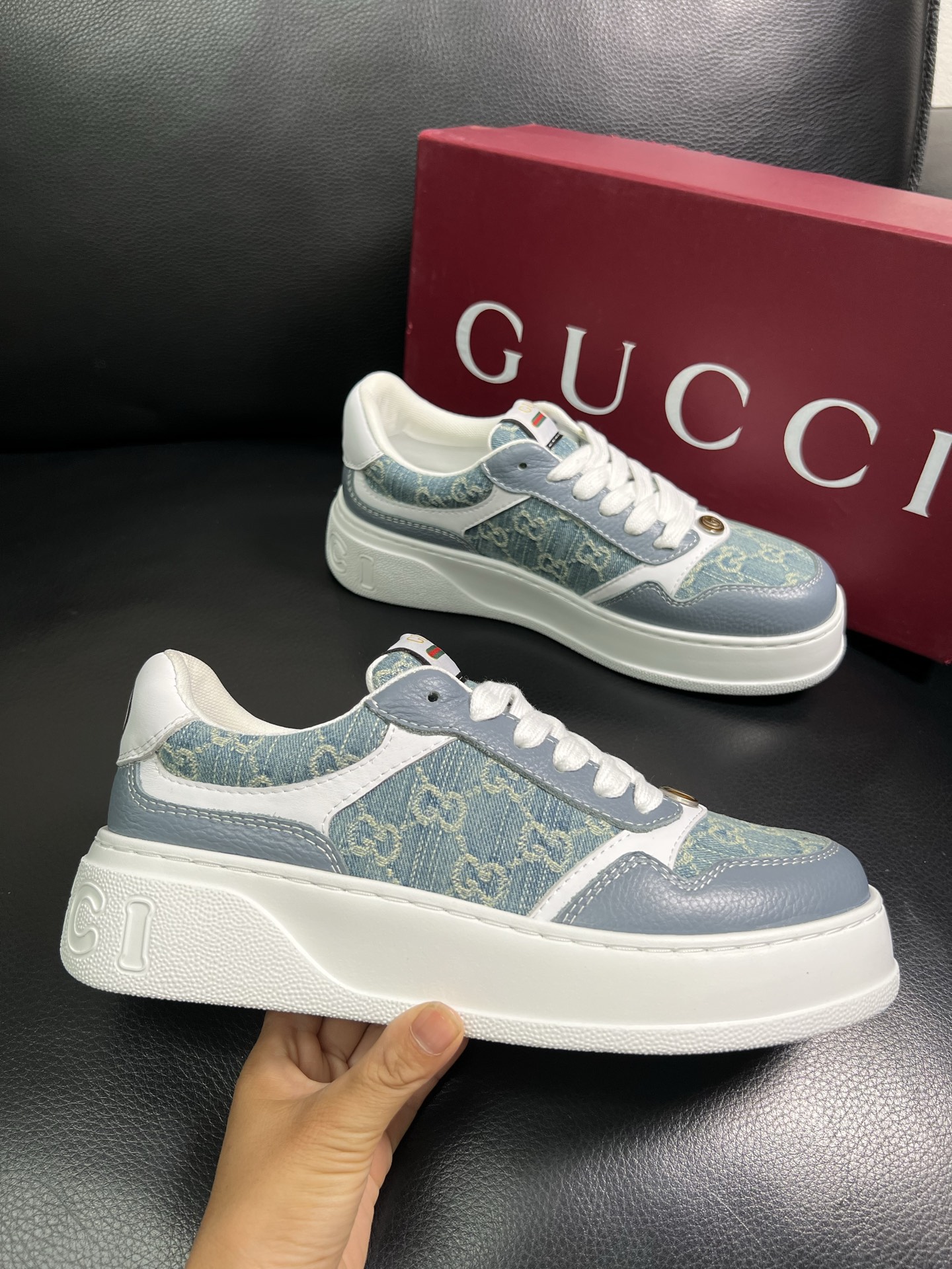  Gucci 🔍顶级代购🇮🇹 古奇专柜新款，原厂配置意大利进口牛皮搭配印花布面料，进口牛皮内里垫，透气舒