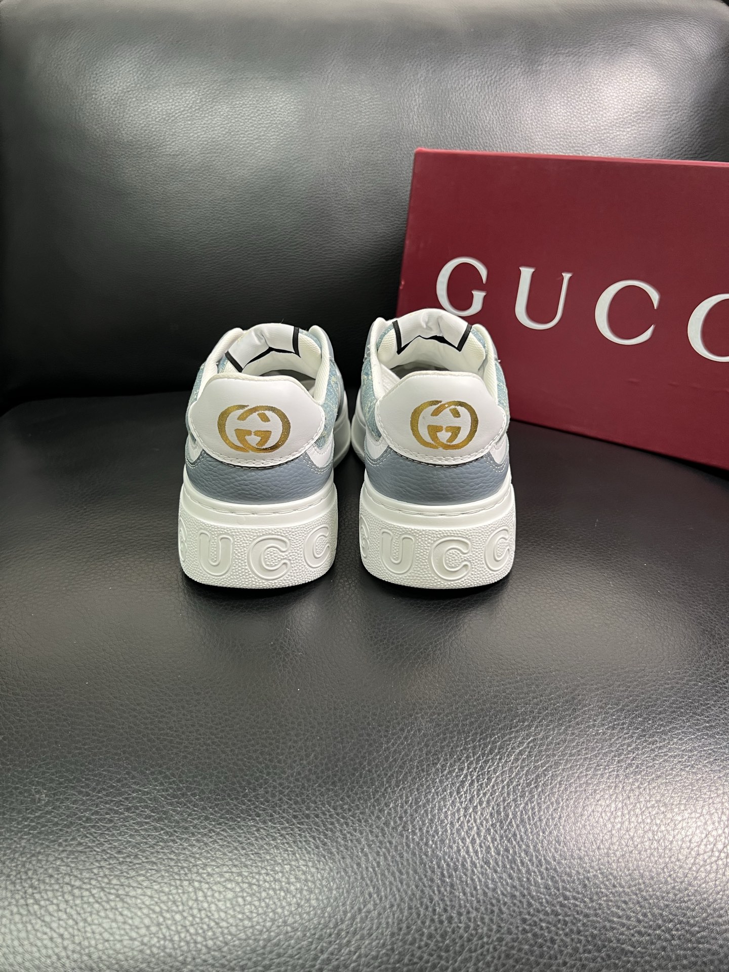  Gucci 🔍顶级代购🇮🇹 古奇专柜新款，原厂配置意大利进口牛皮搭配印花布面料，进口牛皮内里垫，透气舒
