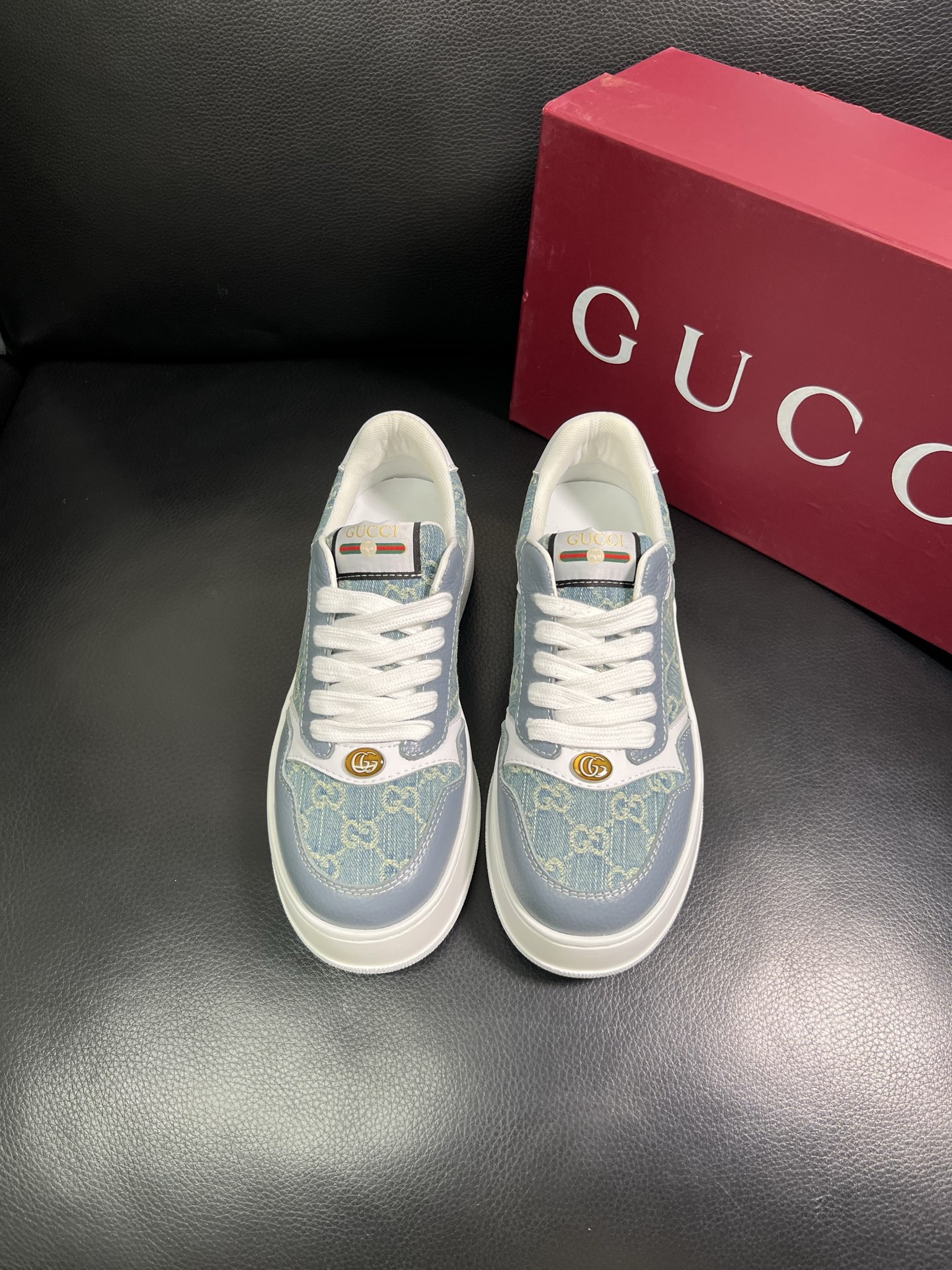  Gucci 🔍顶级代购🇮🇹 古奇专柜新款，原厂配置意大利进口牛皮搭配印花布面料，进口牛皮内里垫，透气舒