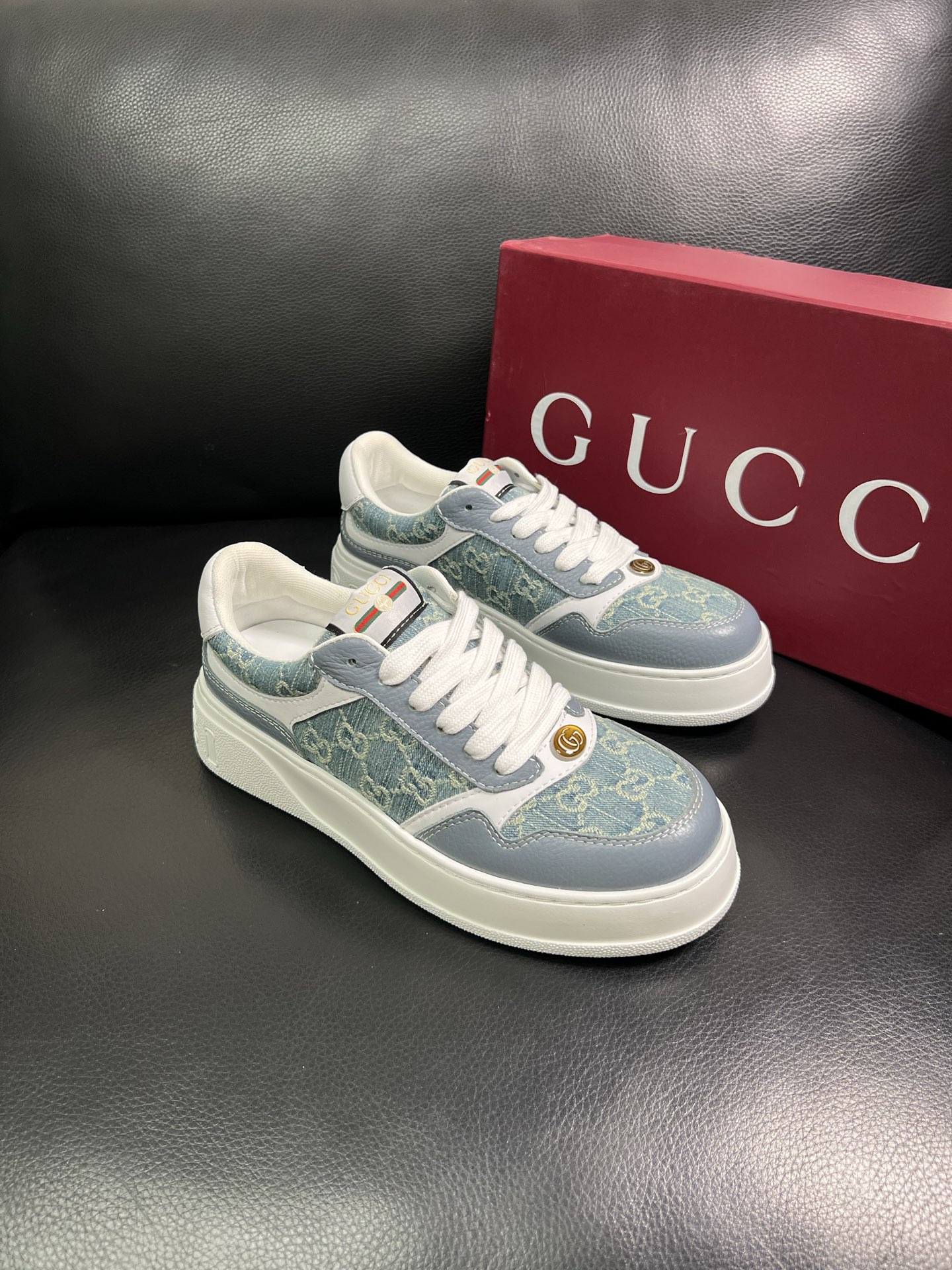  Gucci 🔍顶级代购🇮🇹 古奇专柜新款，原厂配置意大利进口牛皮搭配印花布面料，进口牛皮内里垫，透气舒